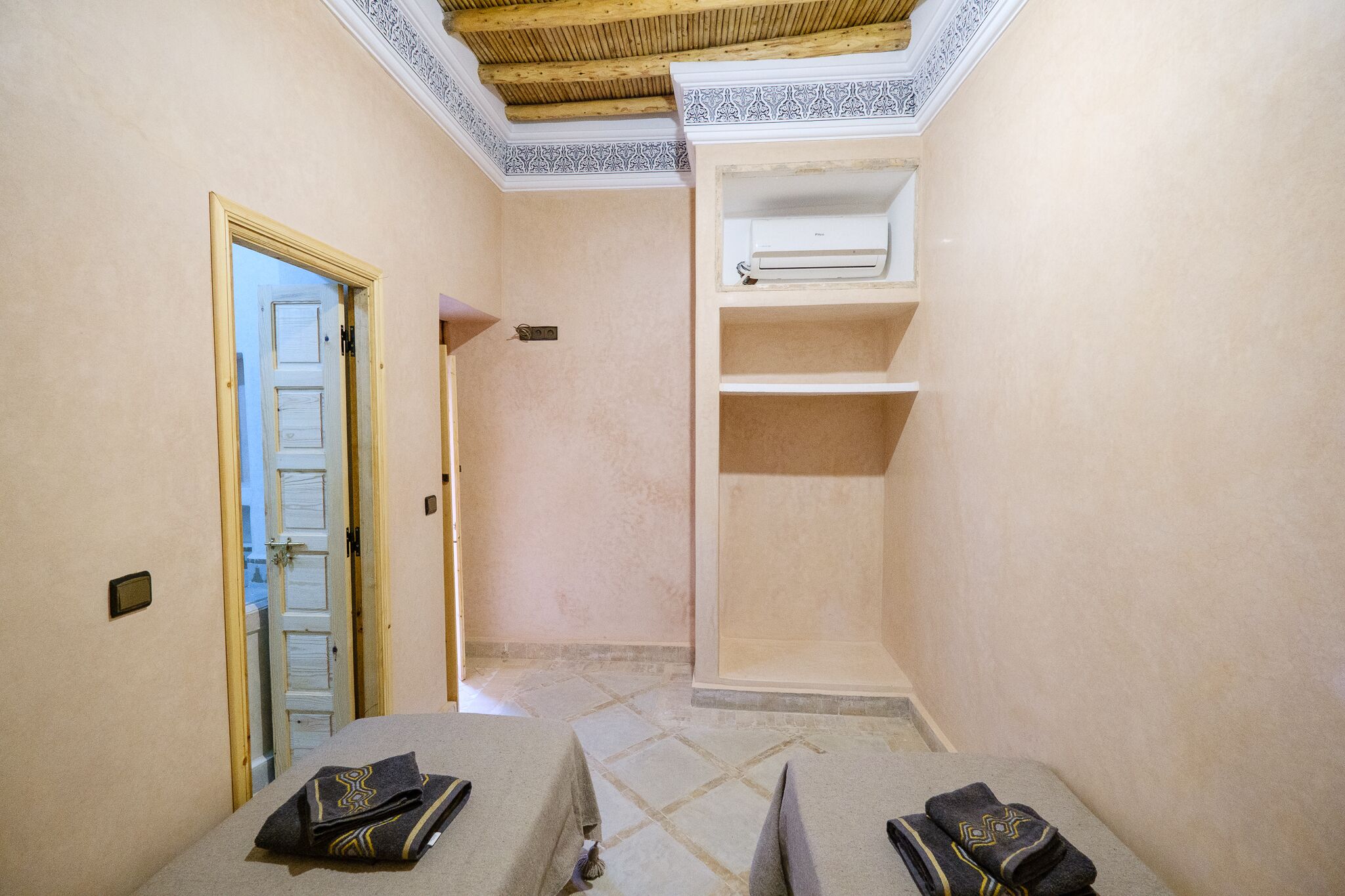 Riad Minami