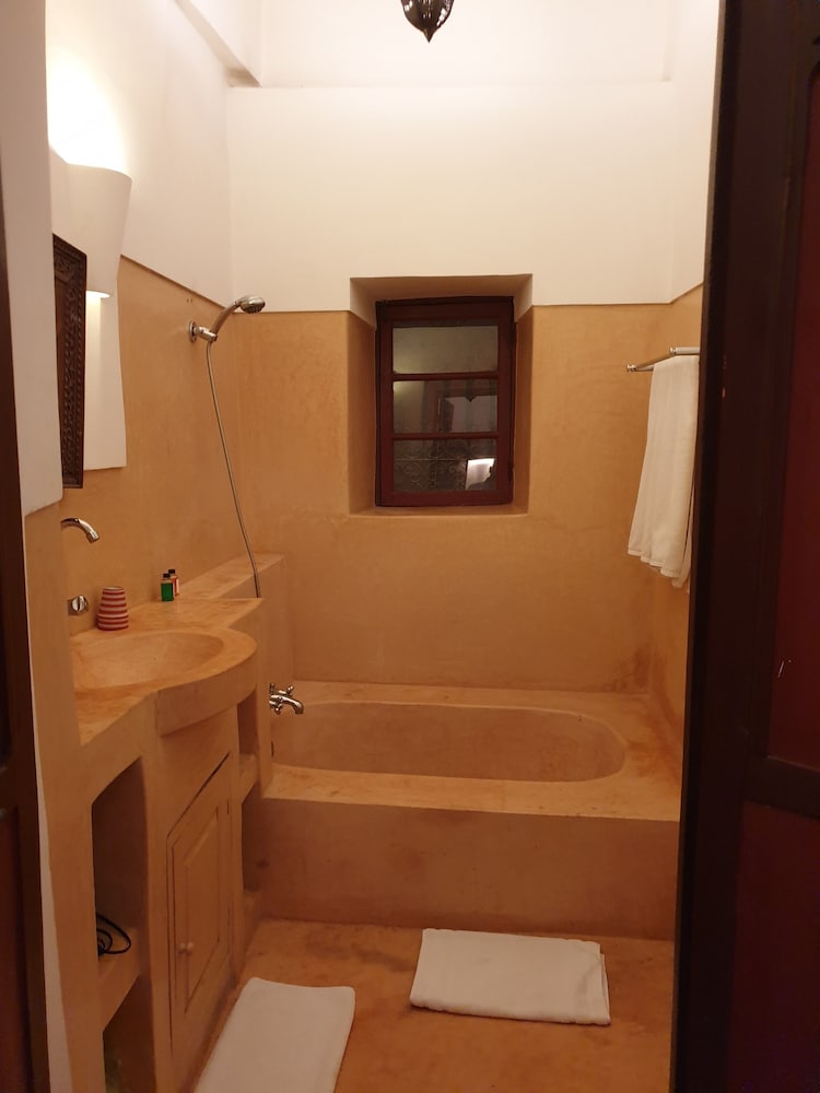 Riad Neela