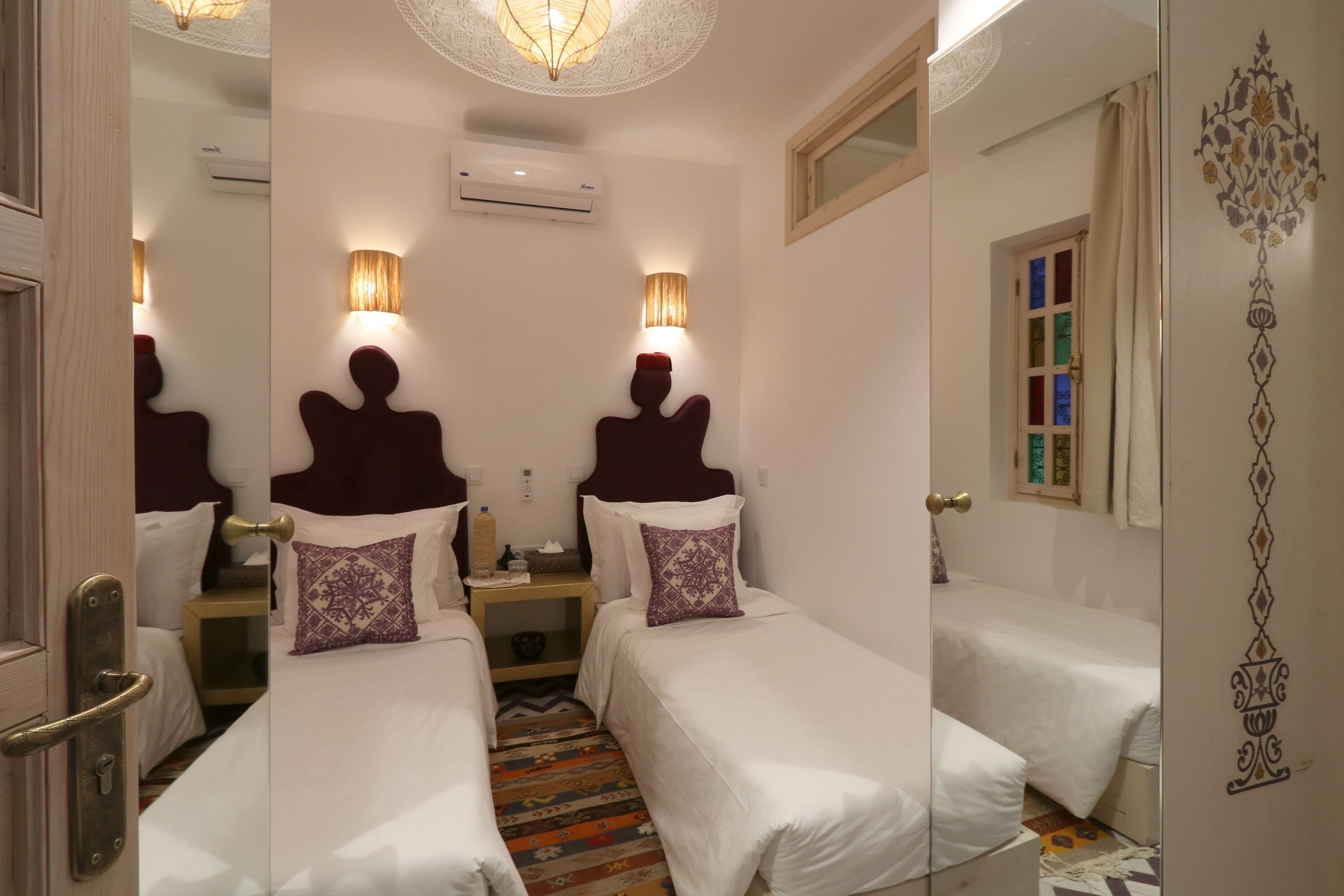 Riad Wazani Square & SPA