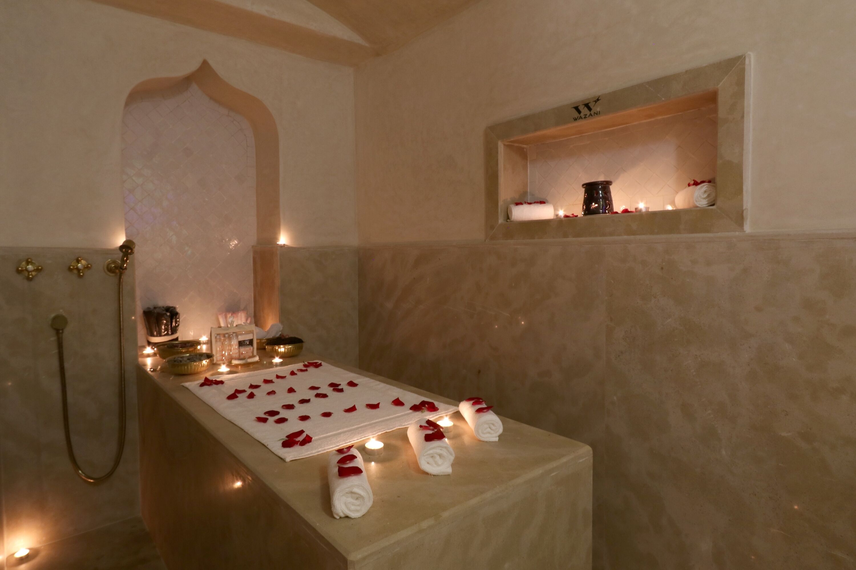 Riad Wazani Square & SPA