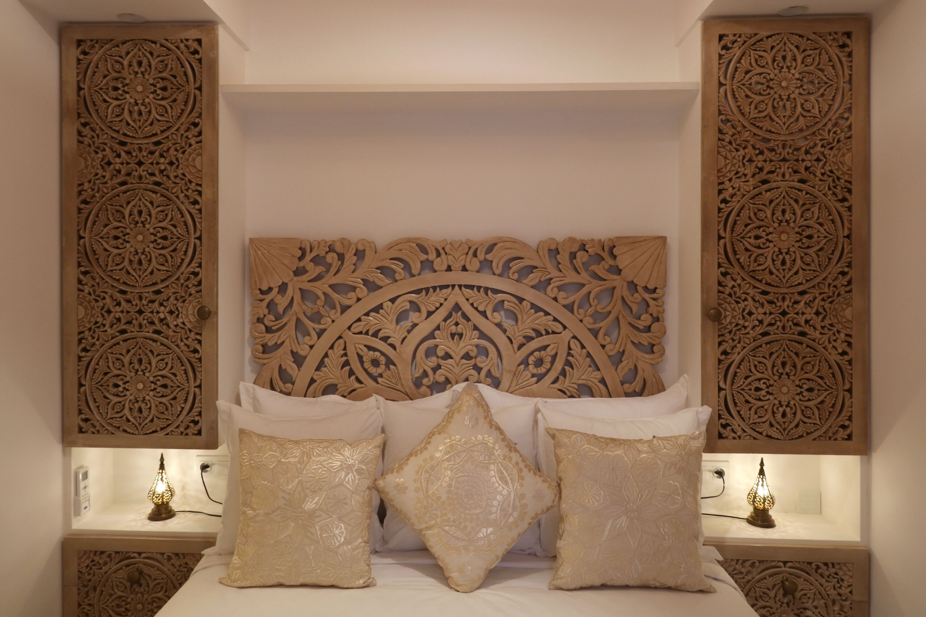 Riad Wazani Square & SPA