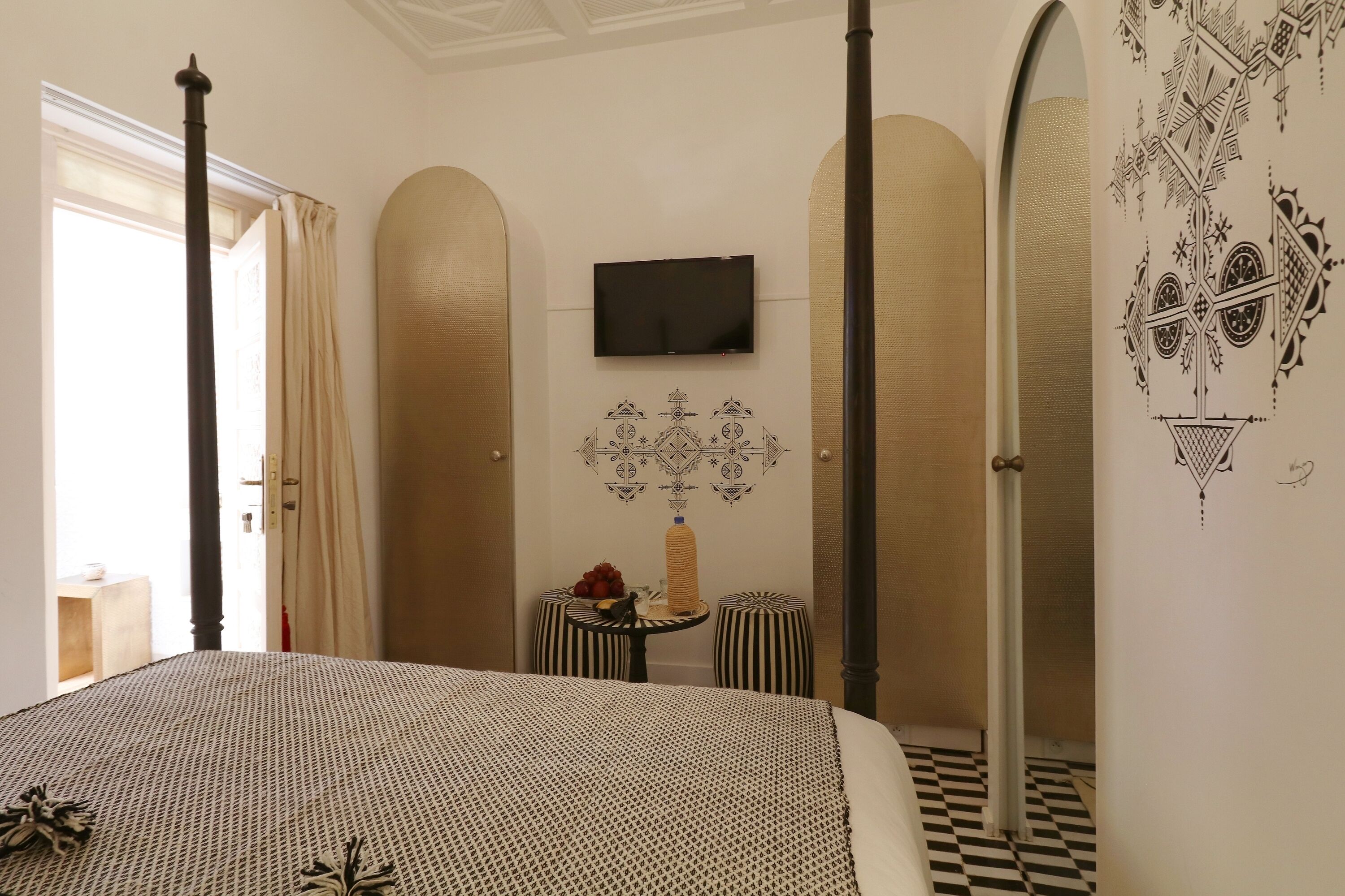 Riad Wazani Square & SPA