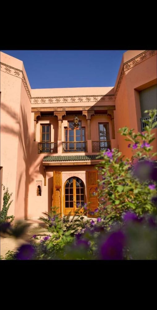 Villa London
