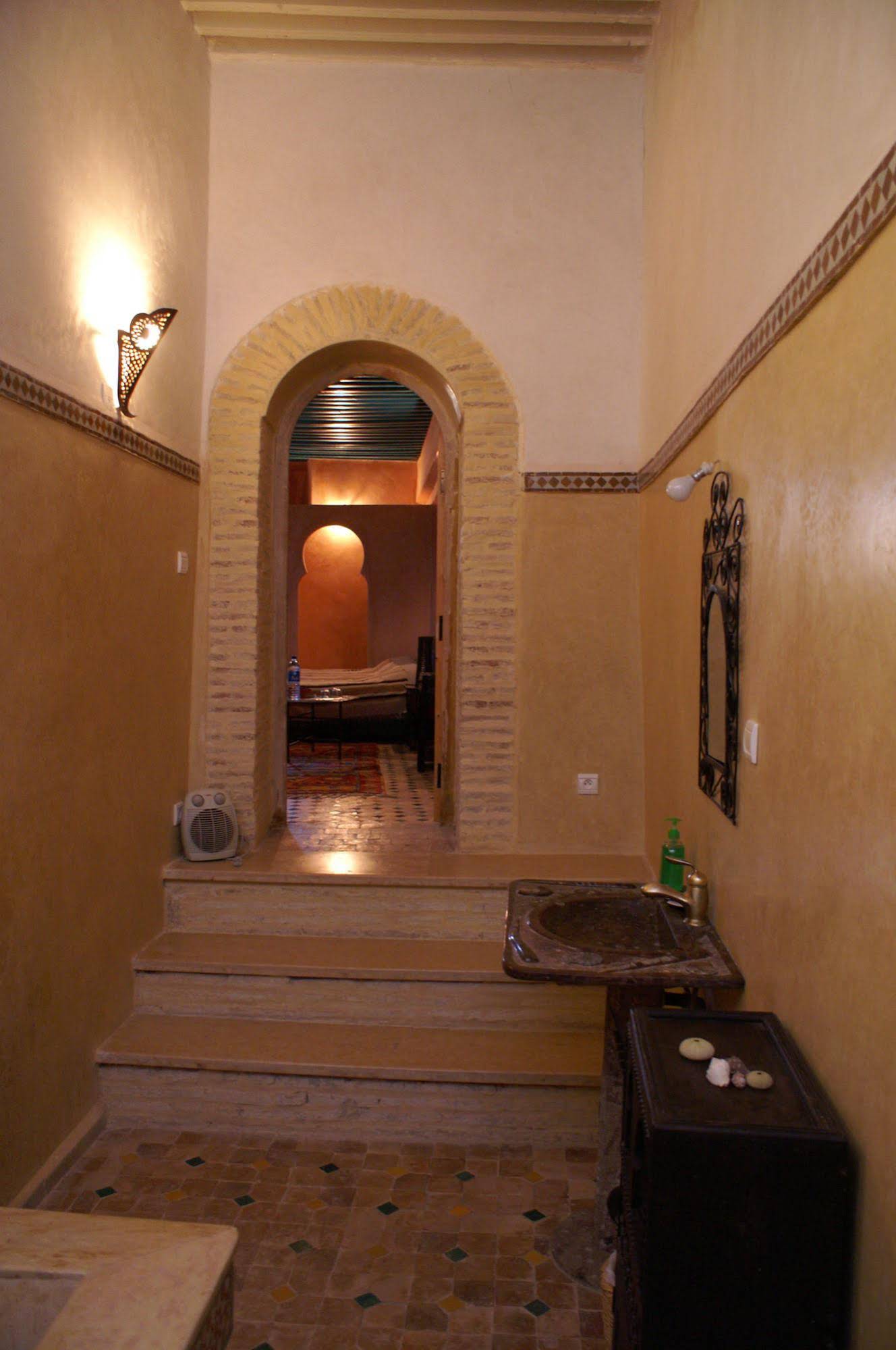 Riad Felloussia