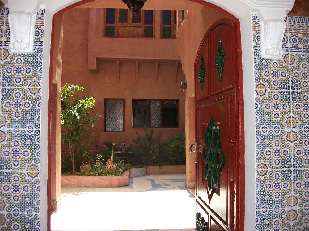 Riad Dar Ala Afia