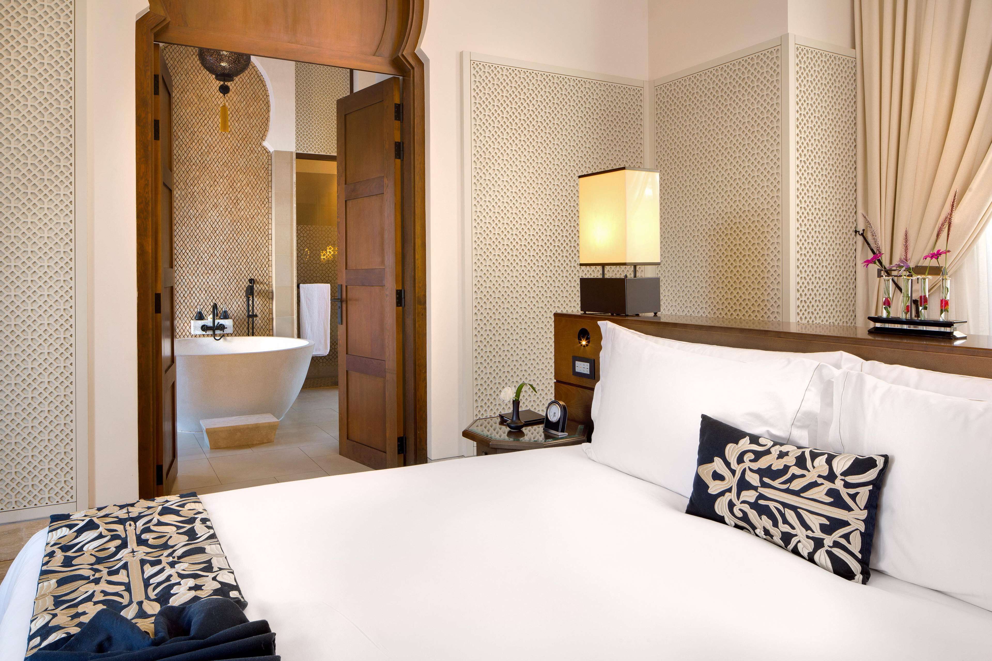 Banyan Tree Tamouda Bay