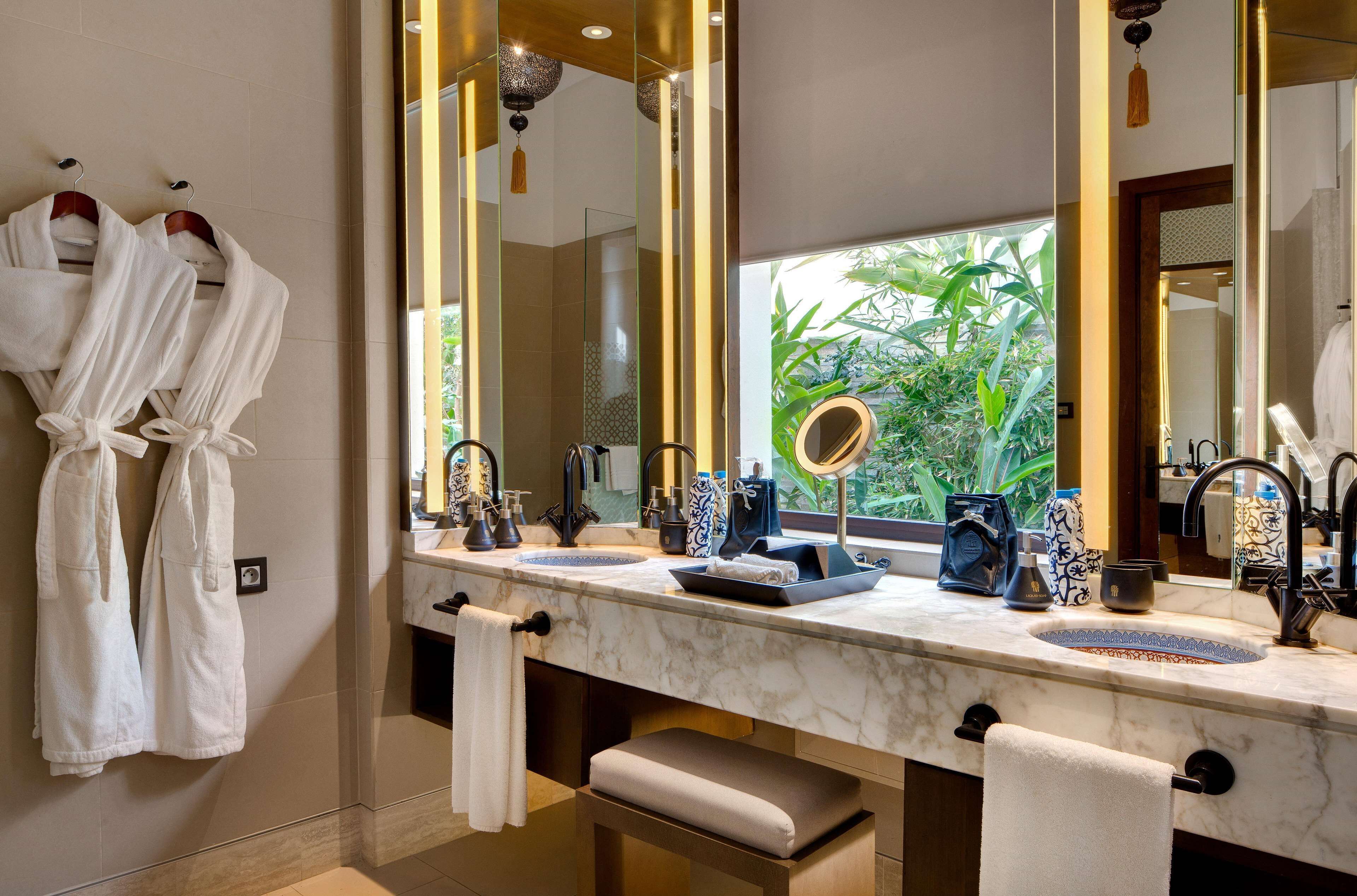 Banyan Tree Tamouda Bay