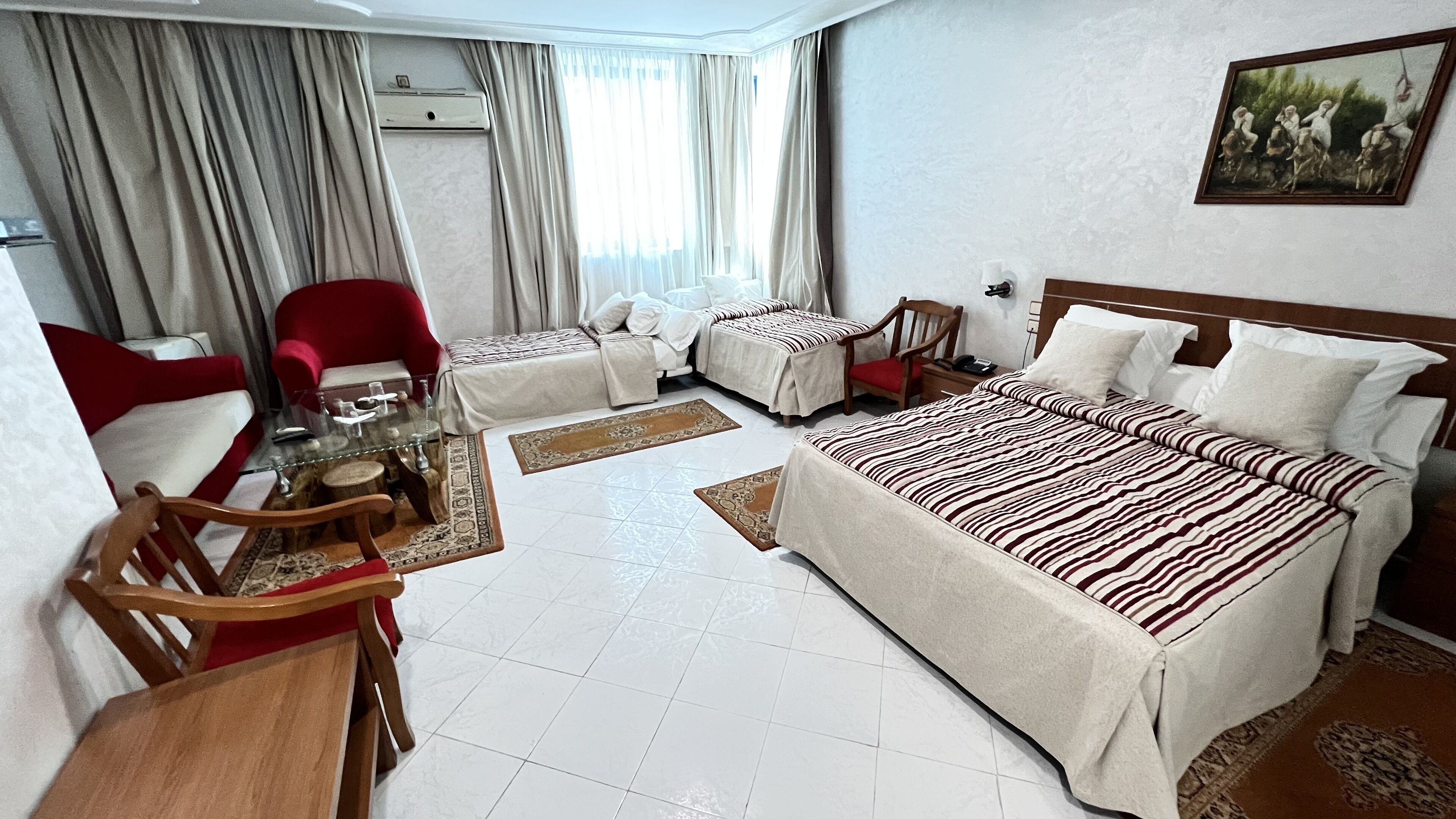 Hotel Annakhil