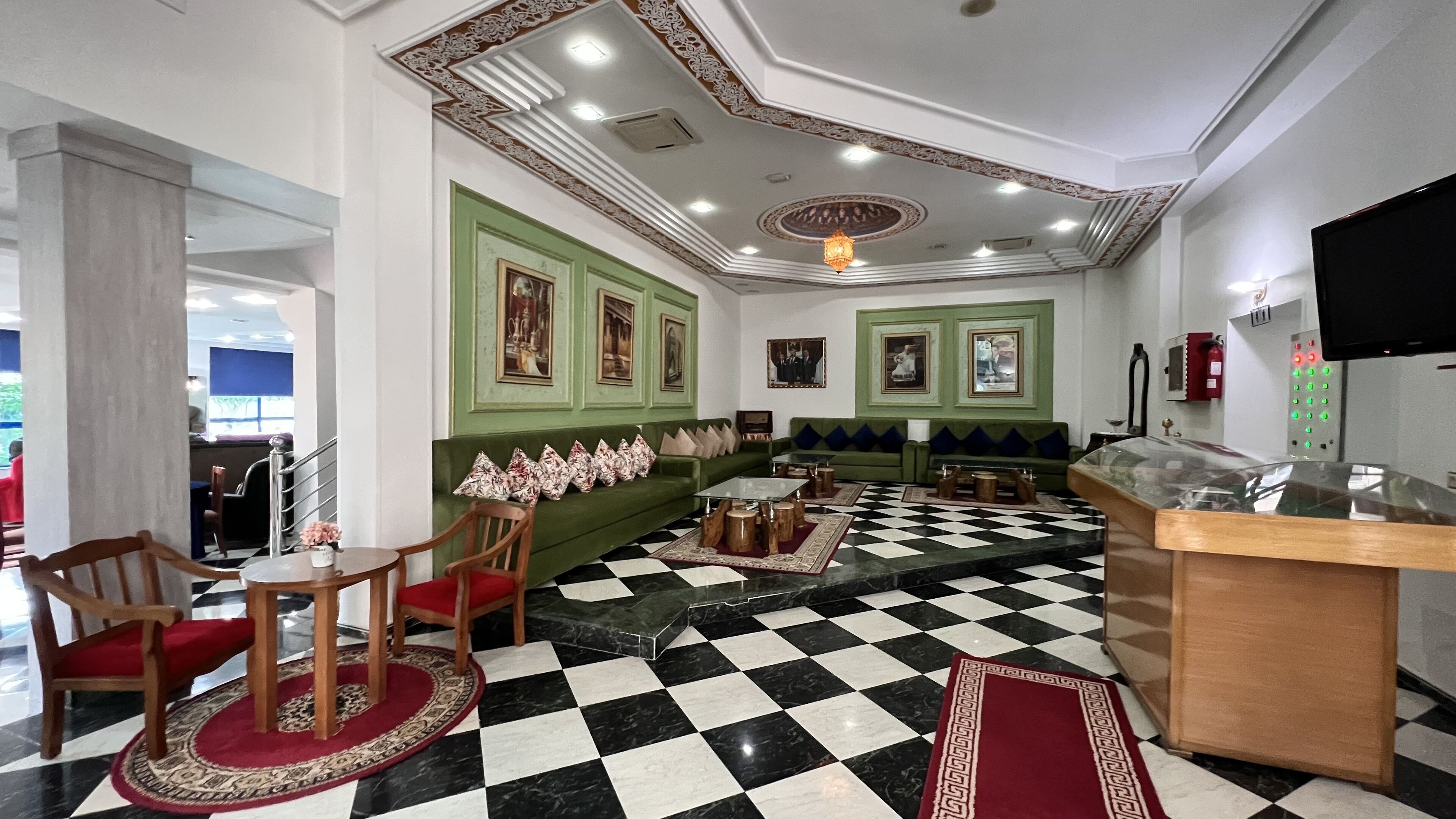 Hotel Annakhil
