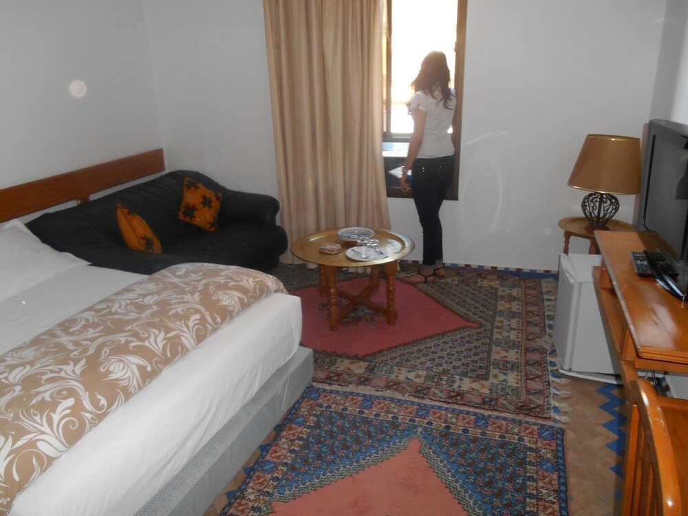 Hotel Babel