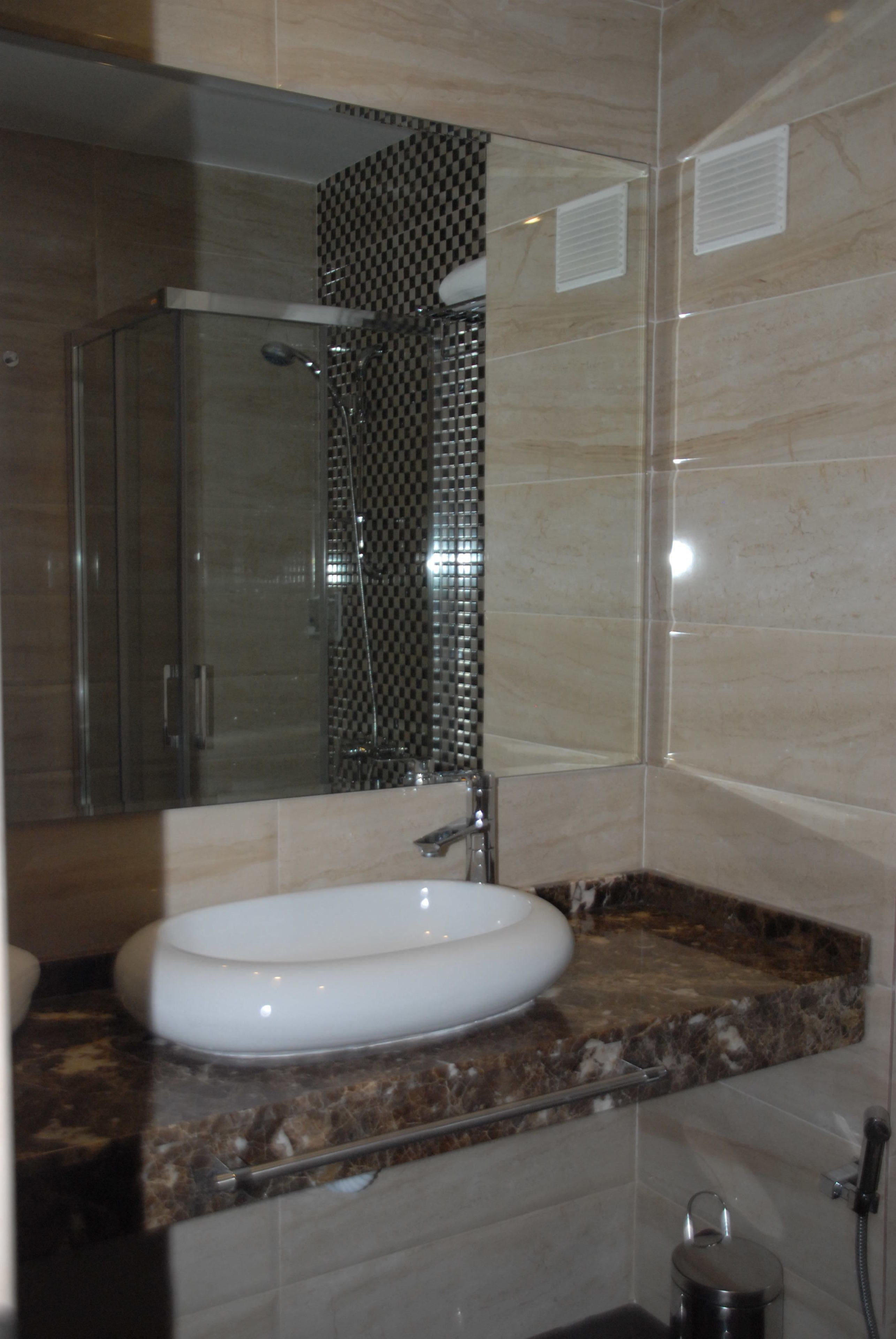 Hotel A44