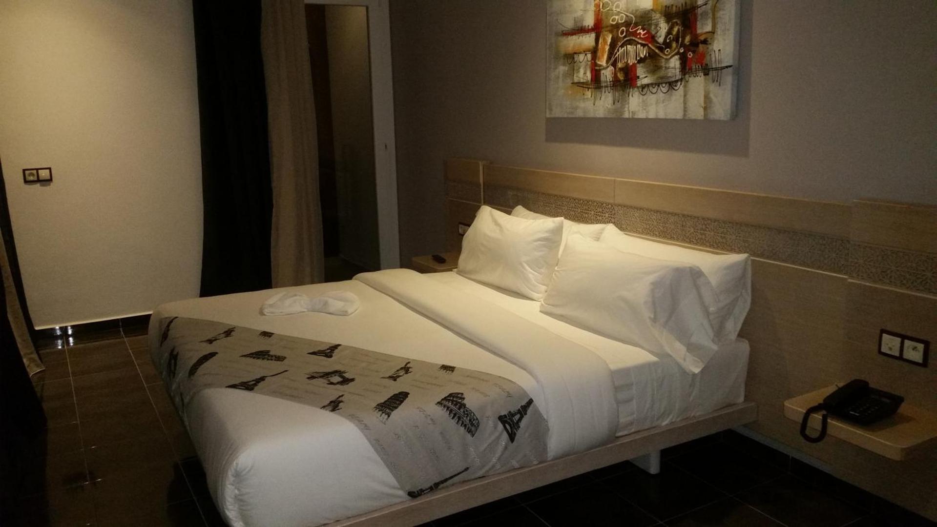 Hotel A44