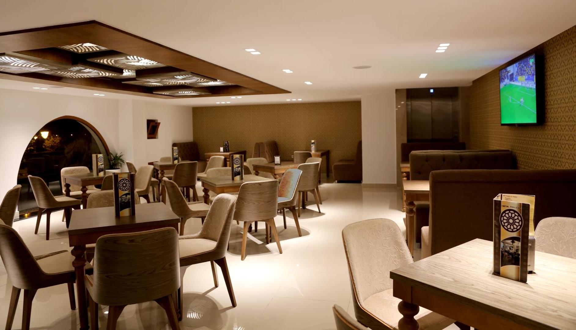 Hotel A44