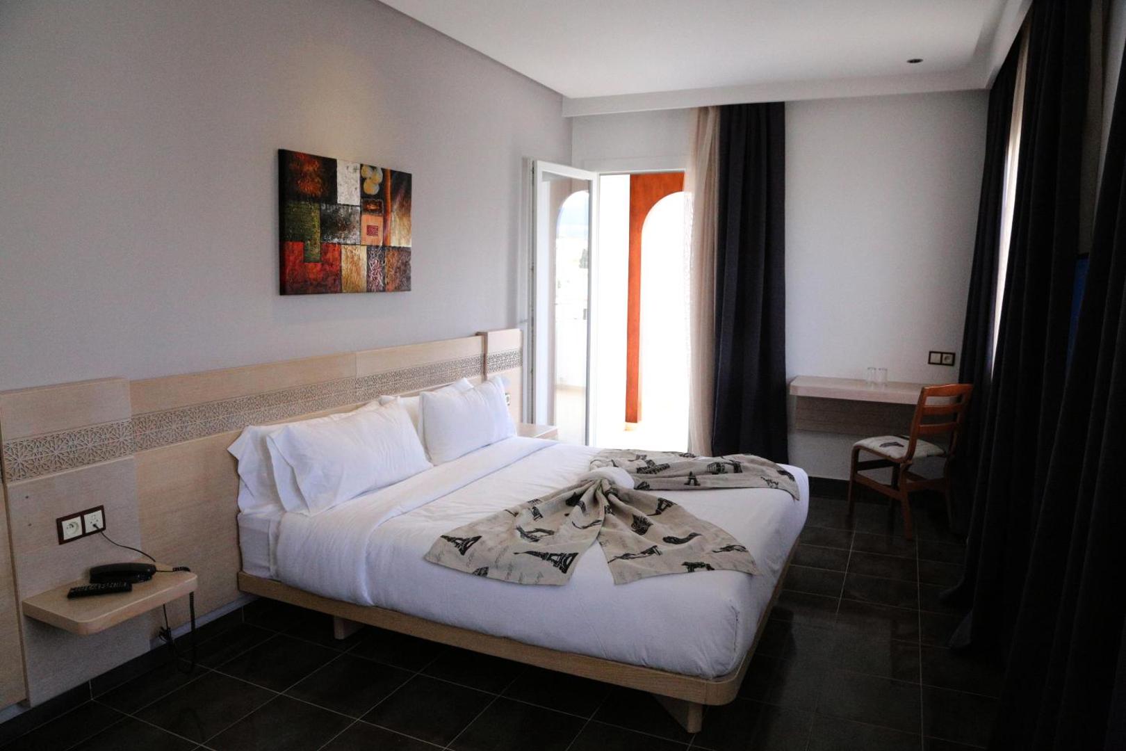 Hotel A44