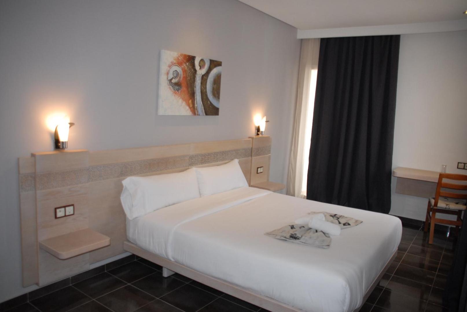 Hotel A44