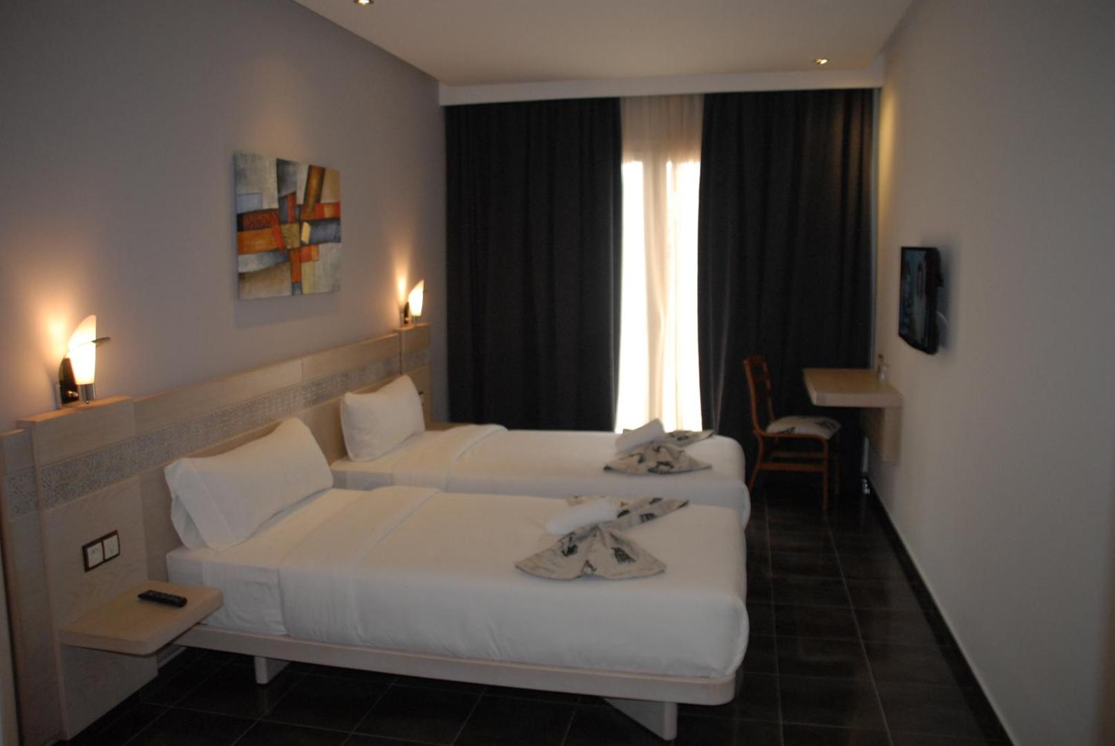 Hotel A44