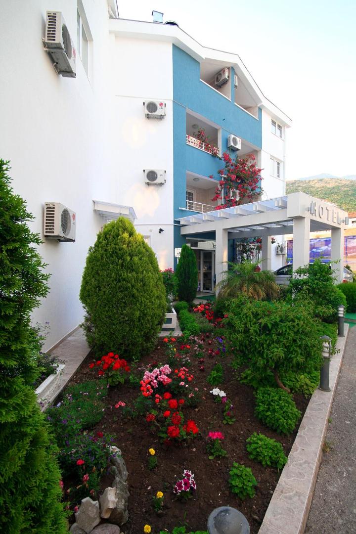 Bella Vista
