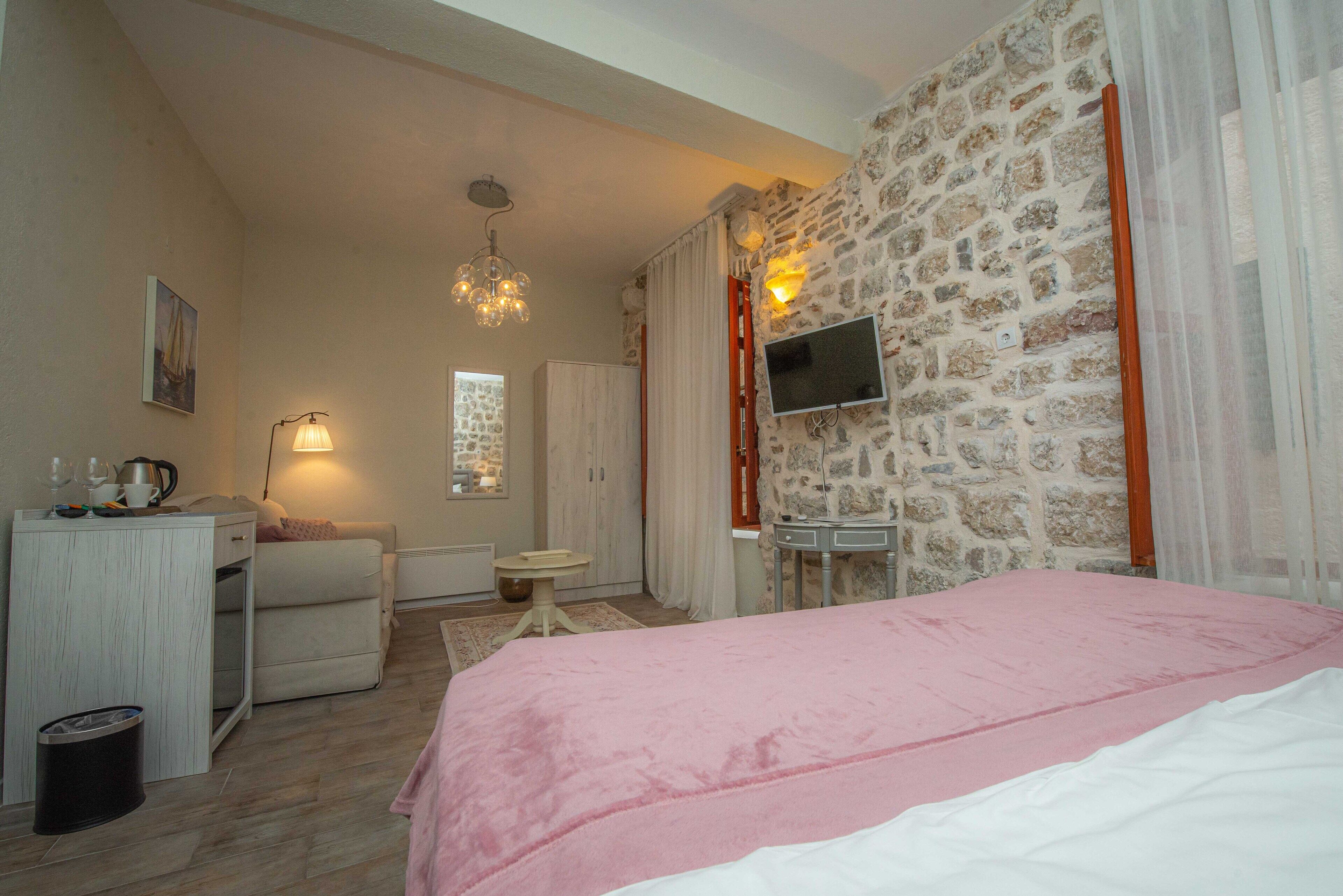 Antika Guesthouse