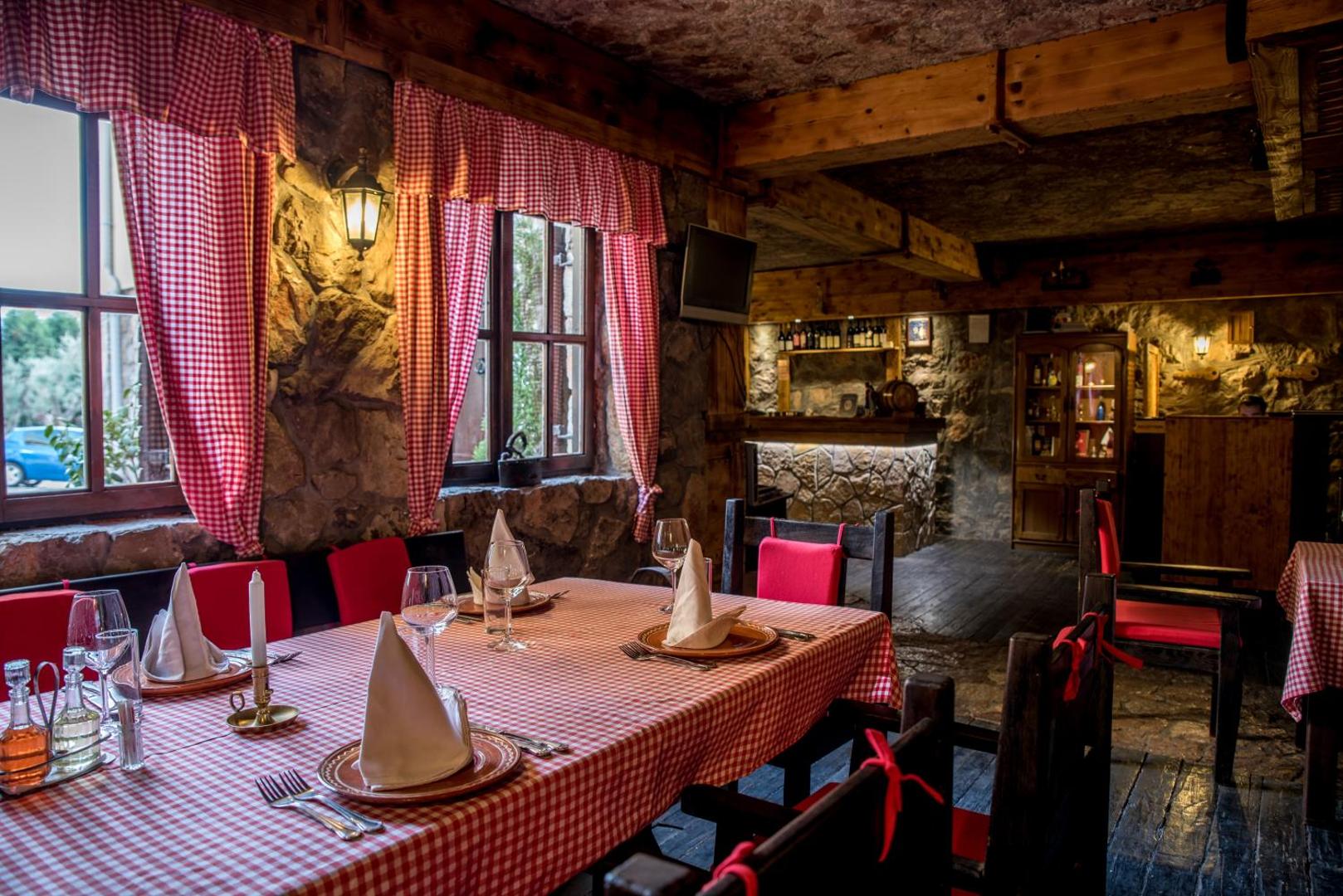 Hotel Crnogorska Kuca