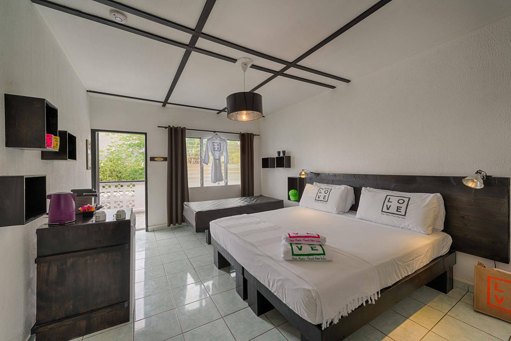 Love Hotel