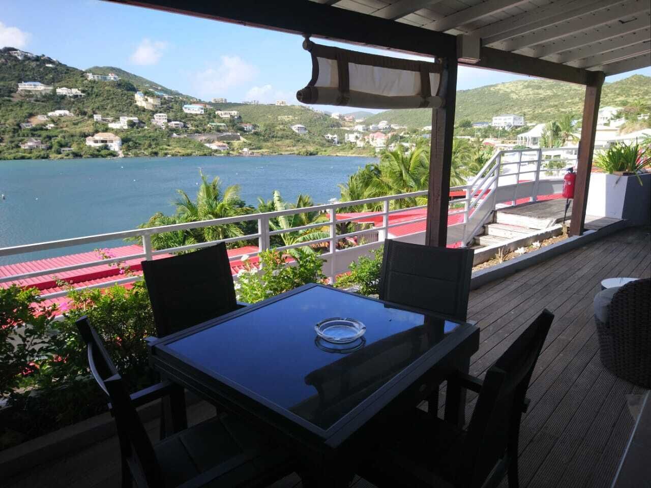 Les Balcons D'oyster Pond