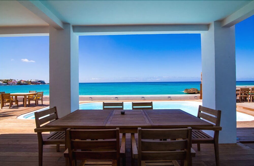 Villa Mary's Beach Cottage