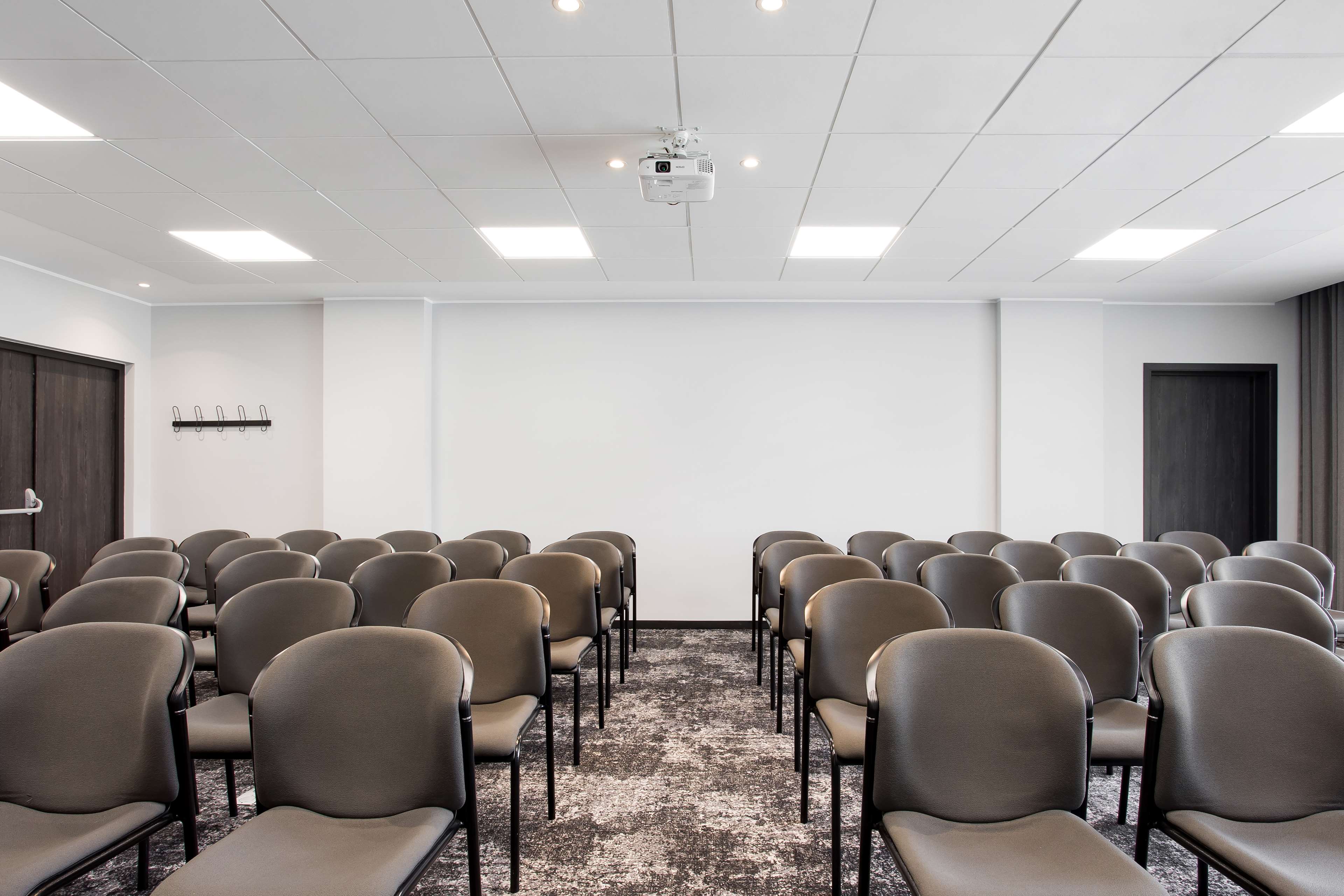 Radisson Blu Hotel, Antananarivo Waterfront