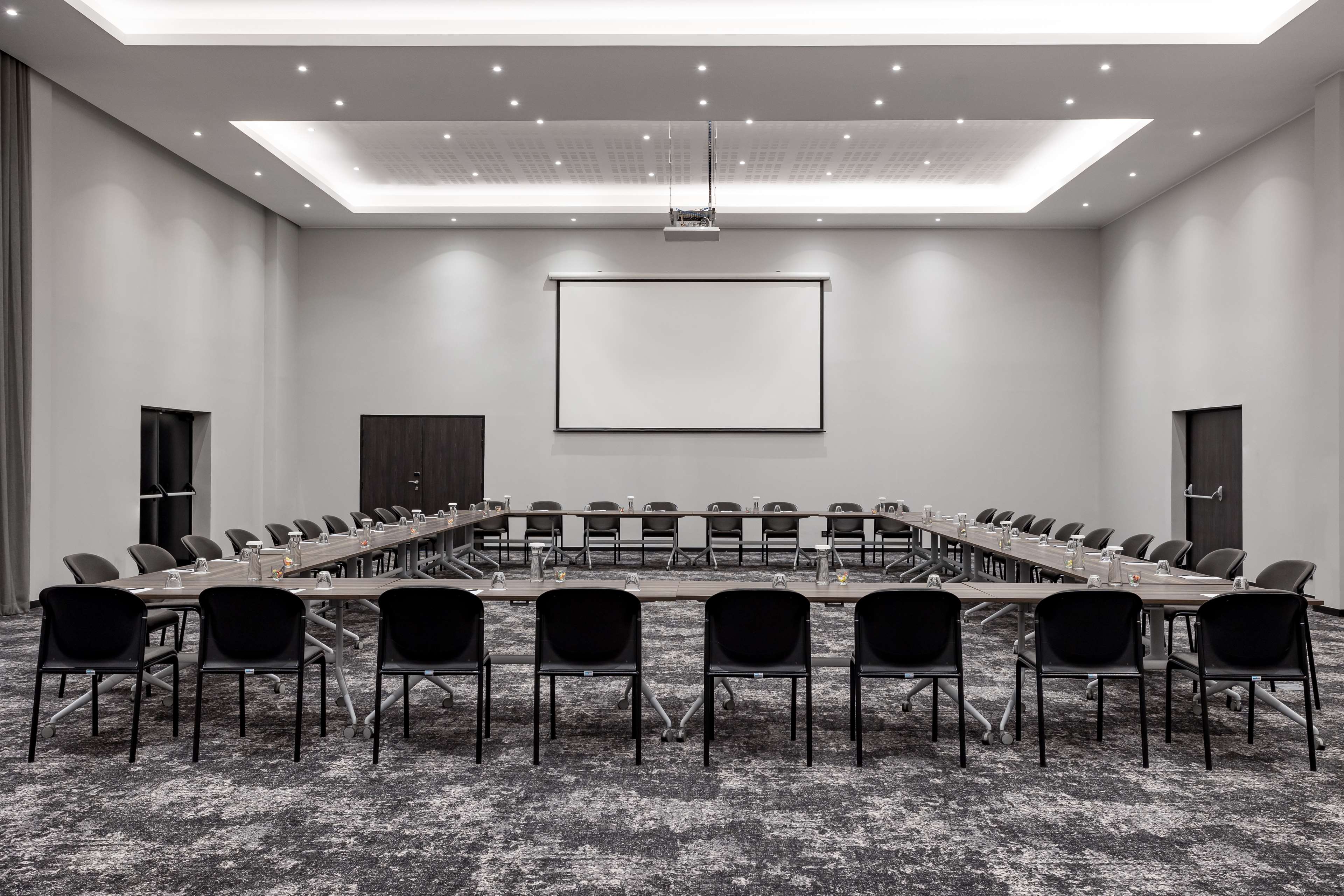 Radisson Blu Hotel, Antananarivo Waterfront