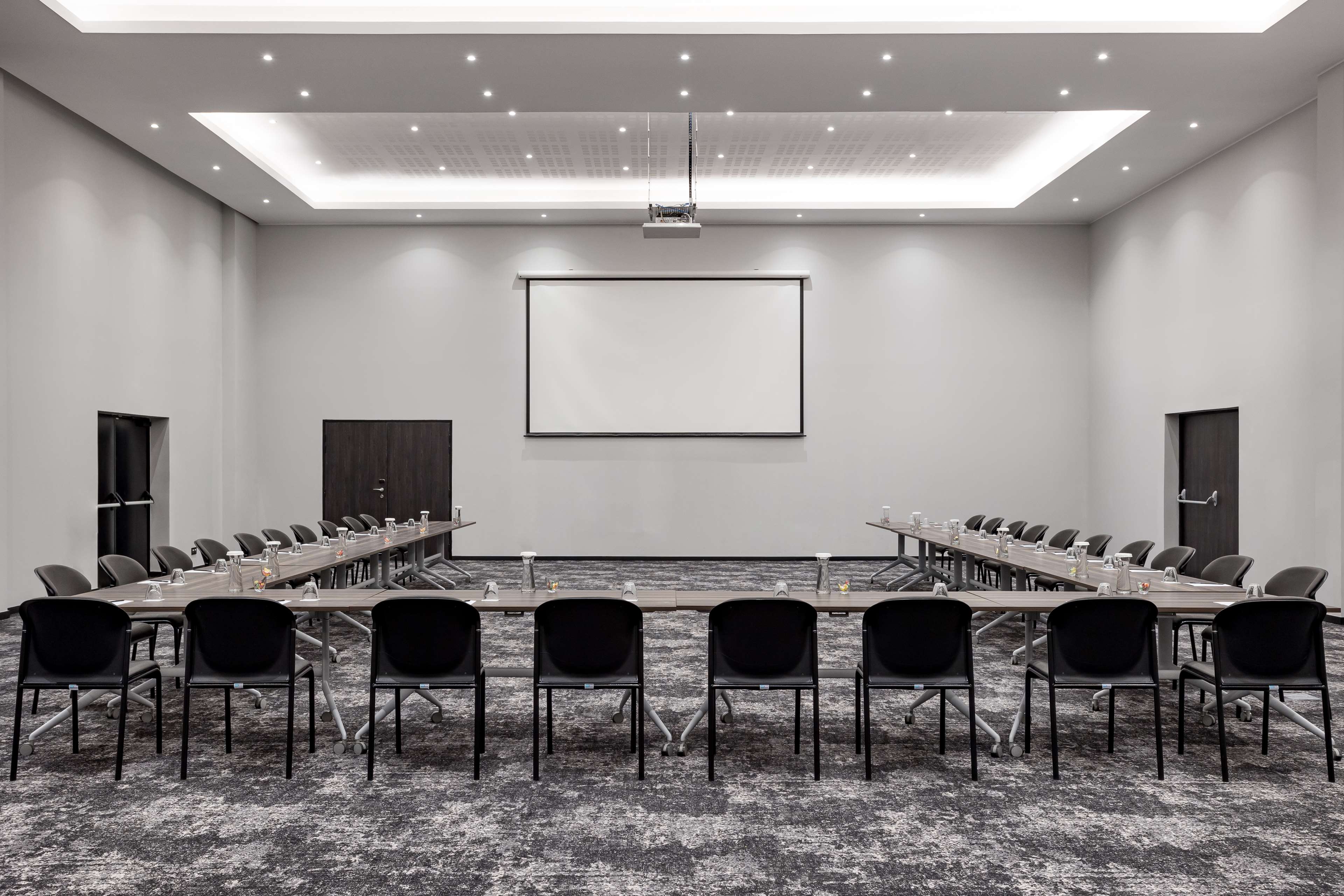 Radisson Blu Hotel, Antananarivo Waterfront