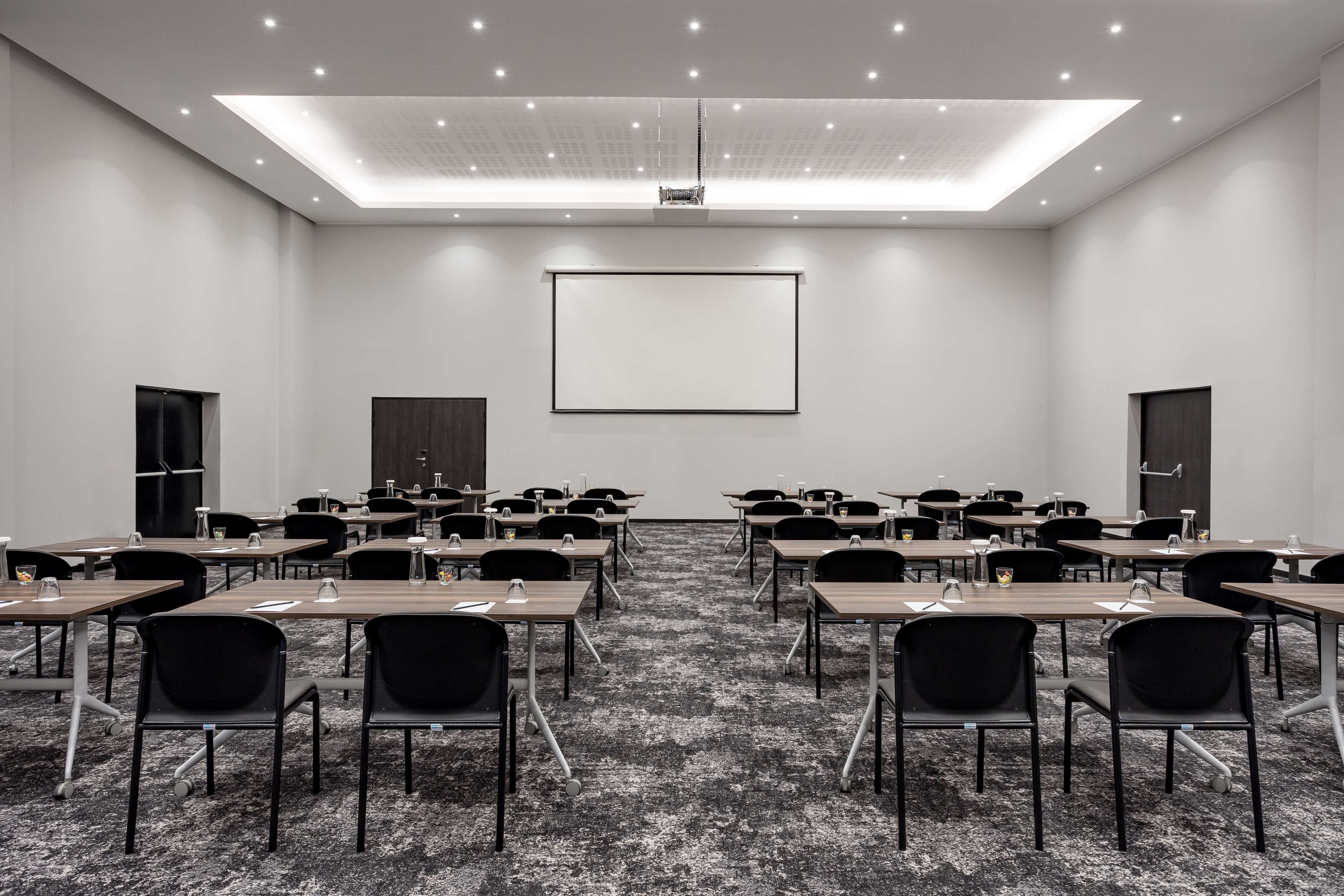 Radisson Blu Hotel, Antananarivo Waterfront