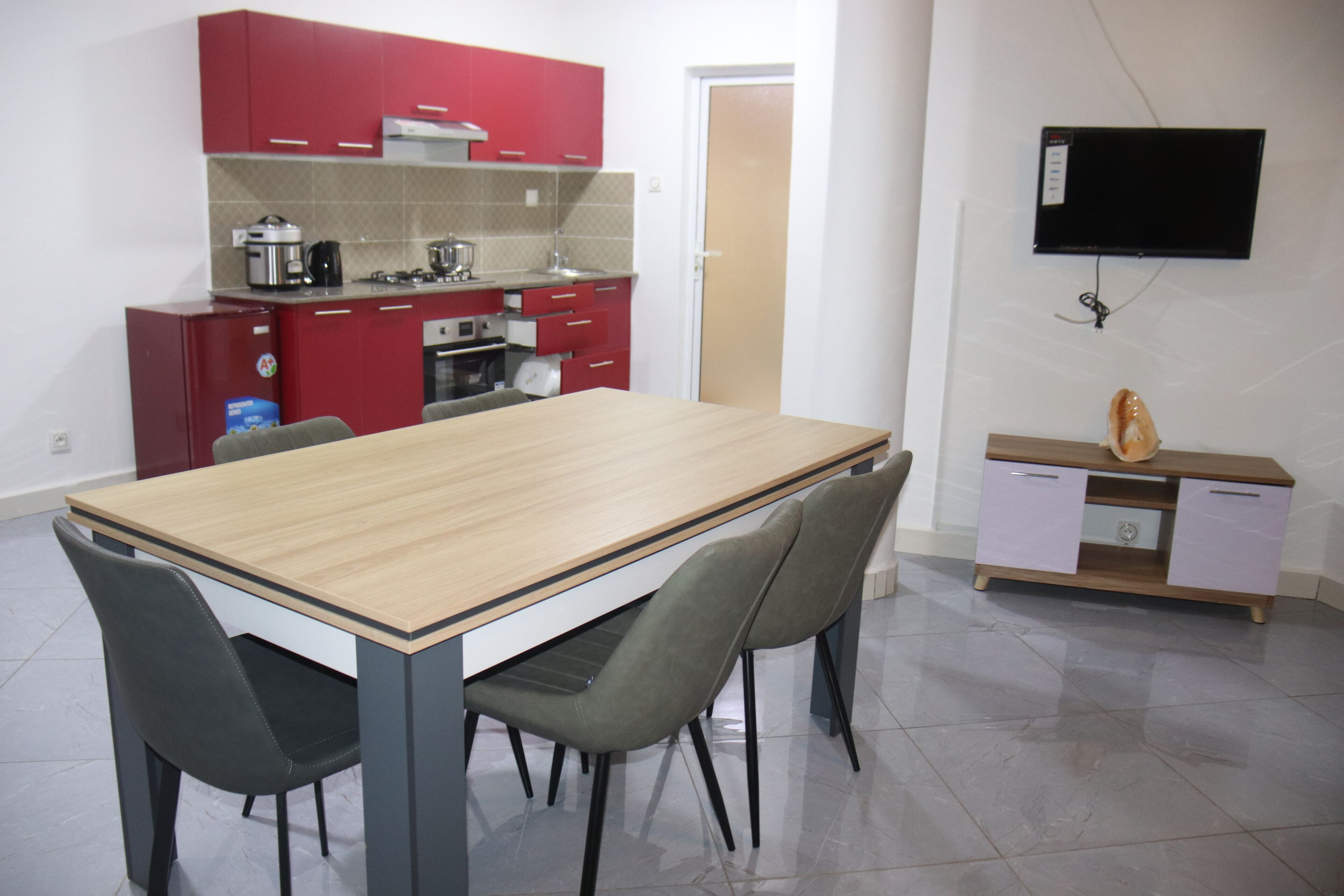 Hary’s Aparthotel