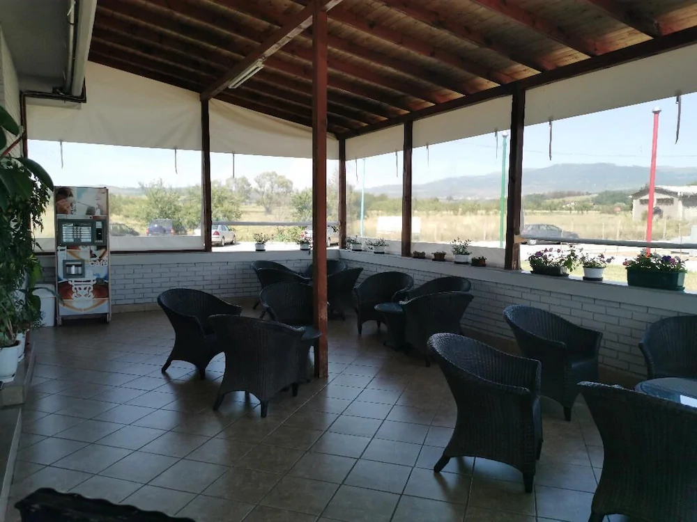 Diva Kompani Rooms