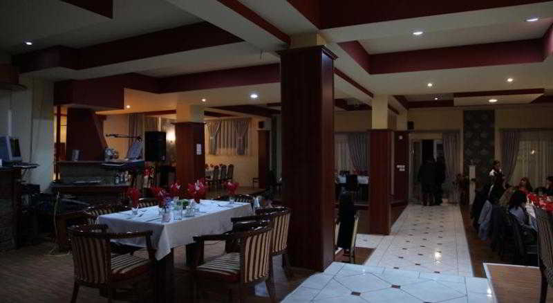 Hotel Uni Palas