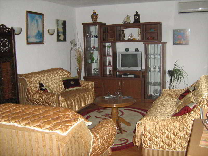 Anastasia Homestay