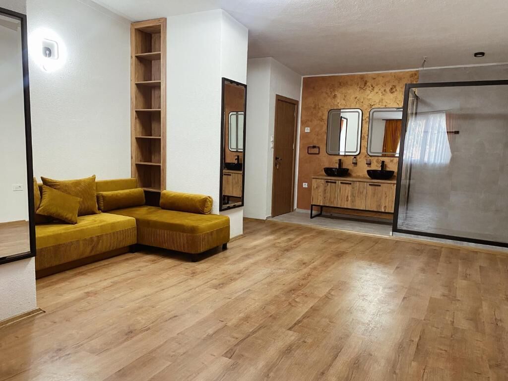 Hotel & Restaurant Domestika