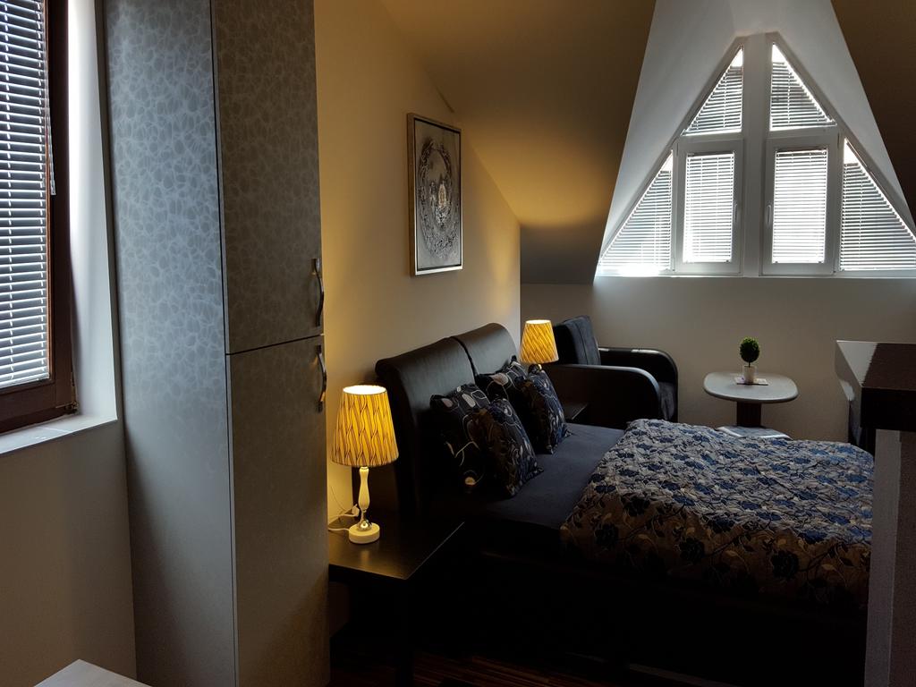 Hostel Kalonis