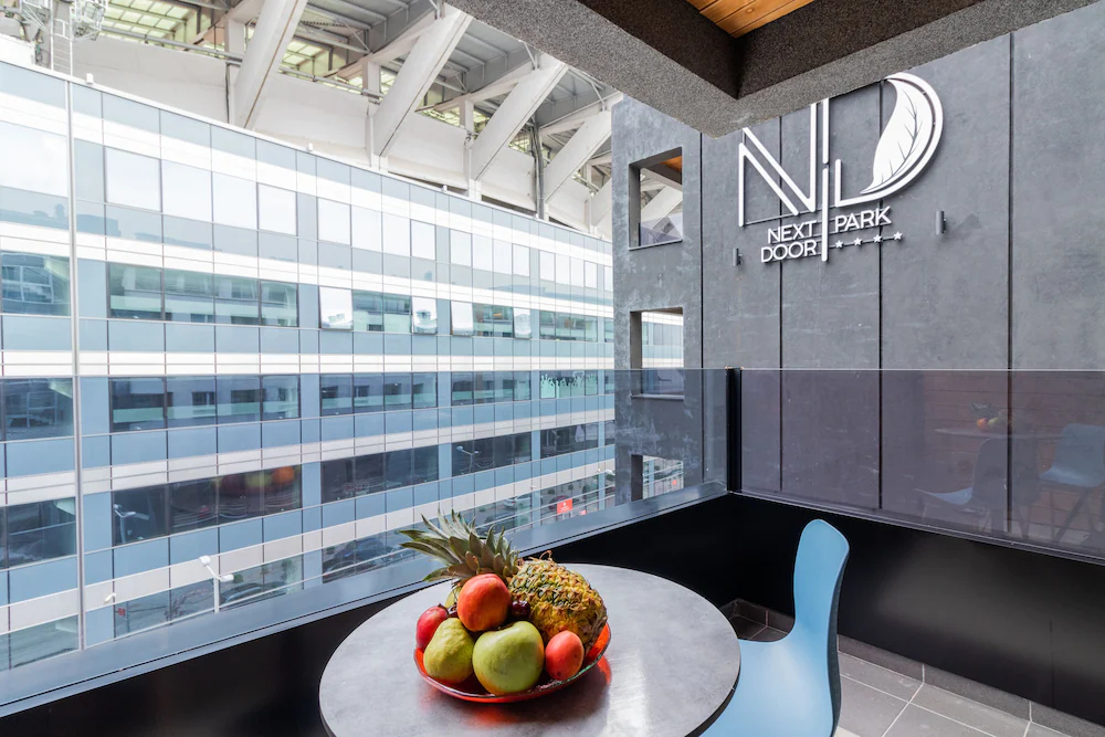 Next Door Park Hotel