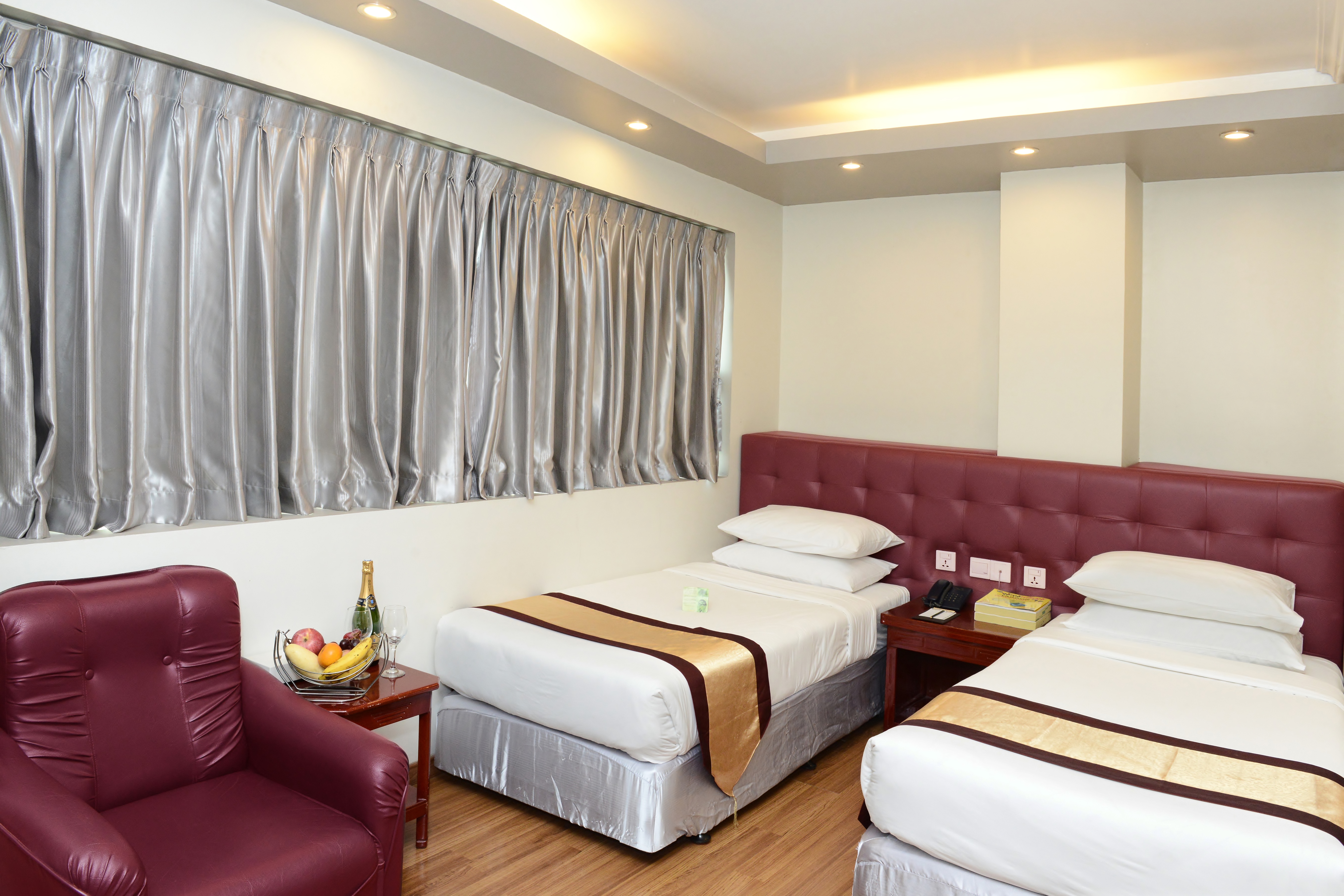 Grand United Ahlone