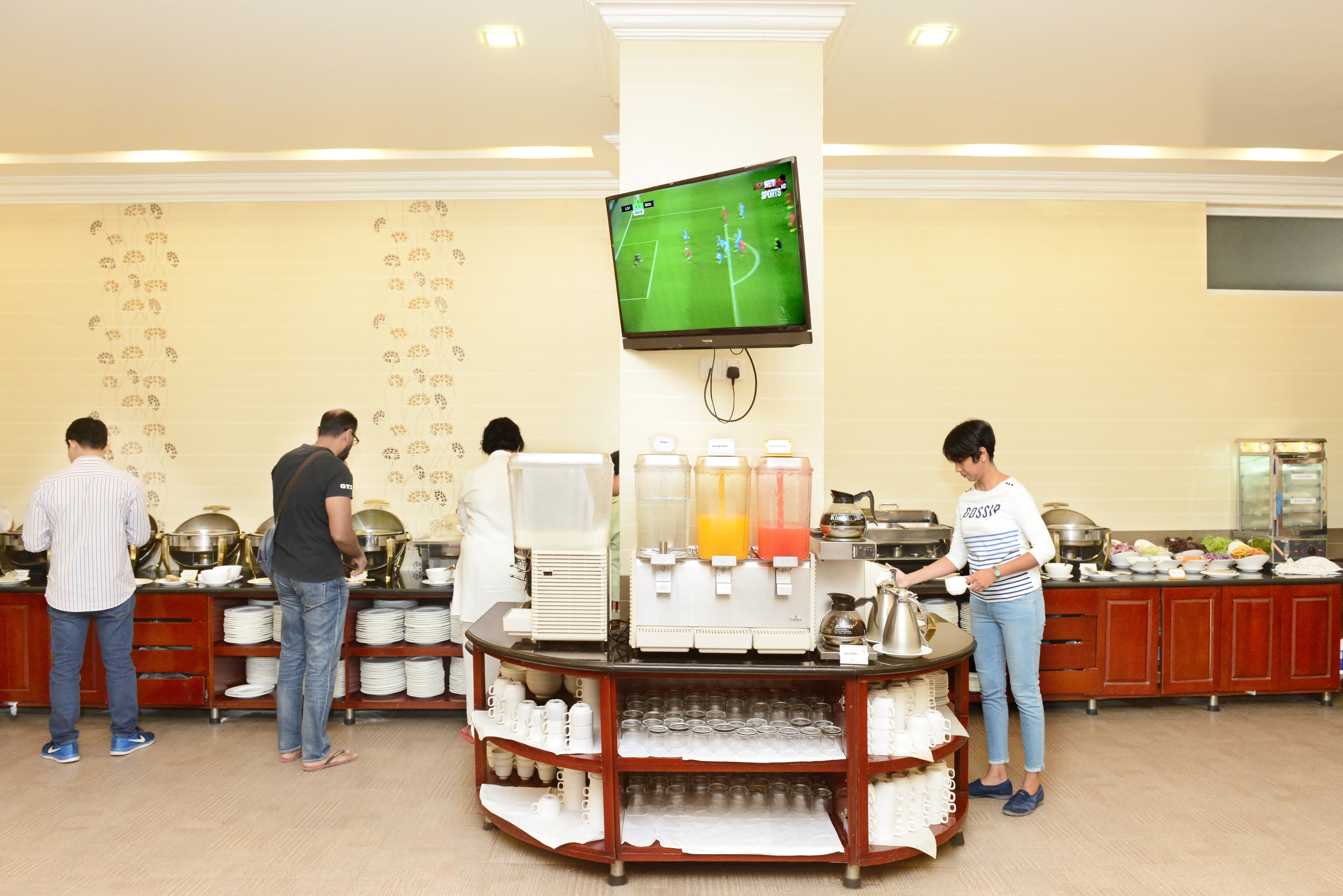 Grand United Ahlone