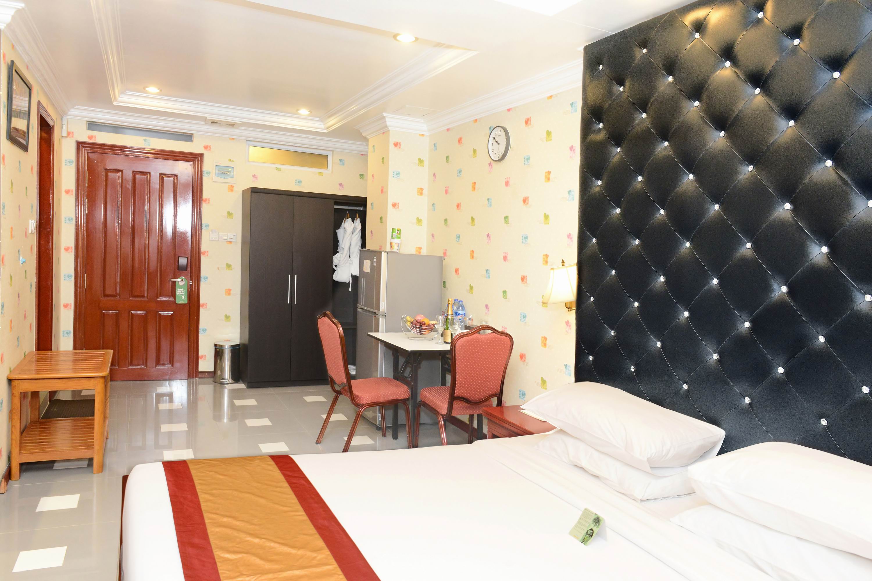 Grand United Ahlone