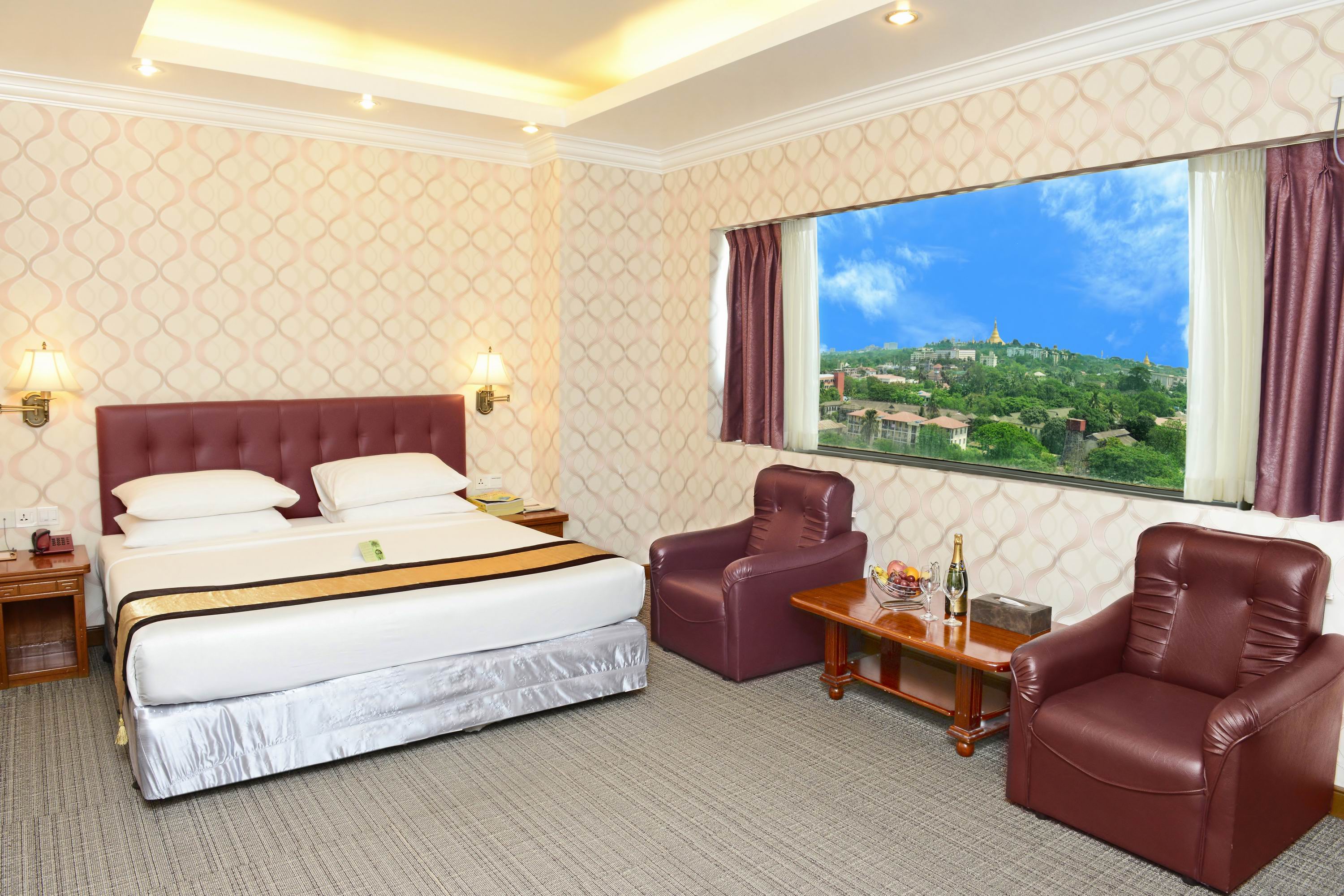 Grand United Ahlone