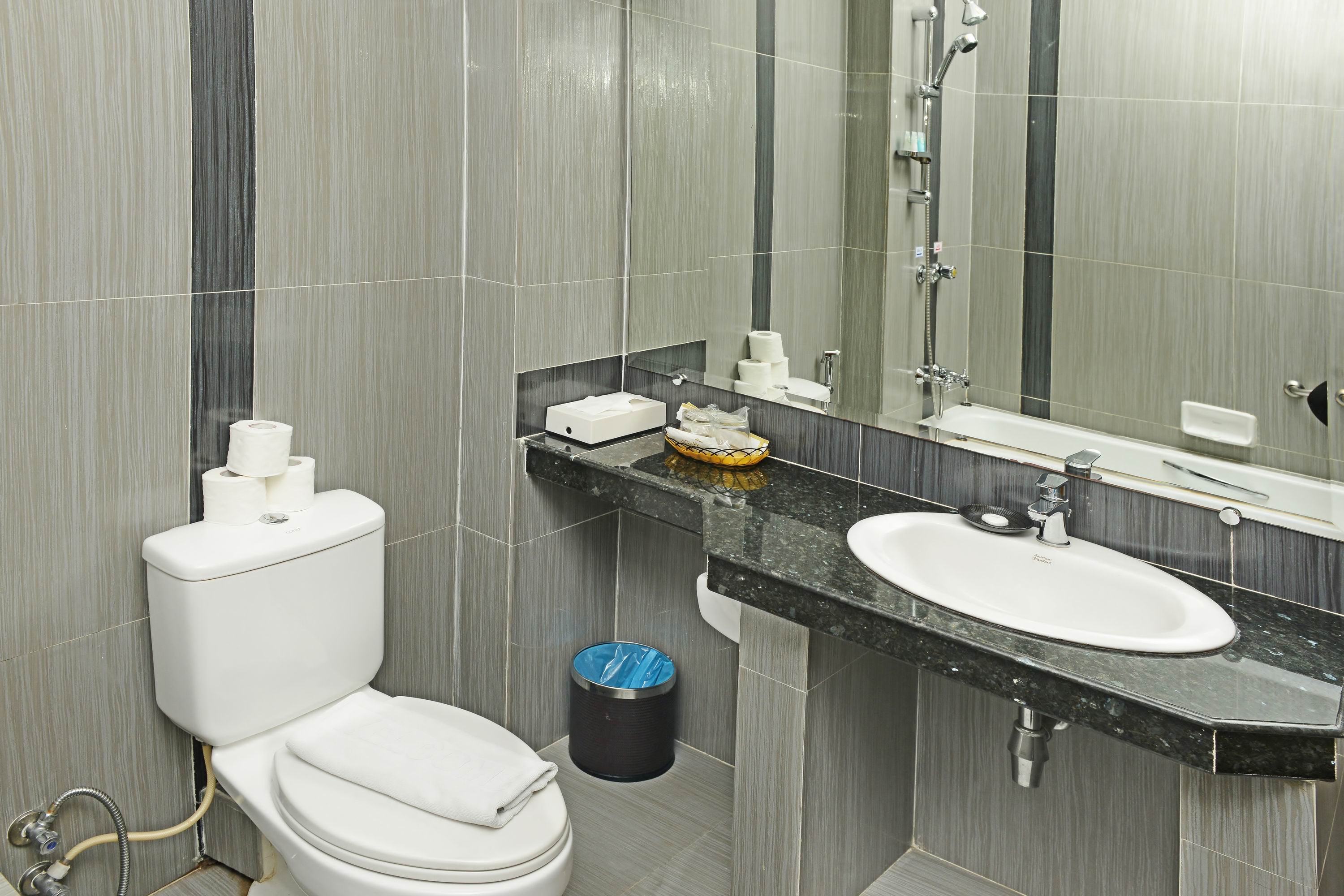 Grand United Ahlone