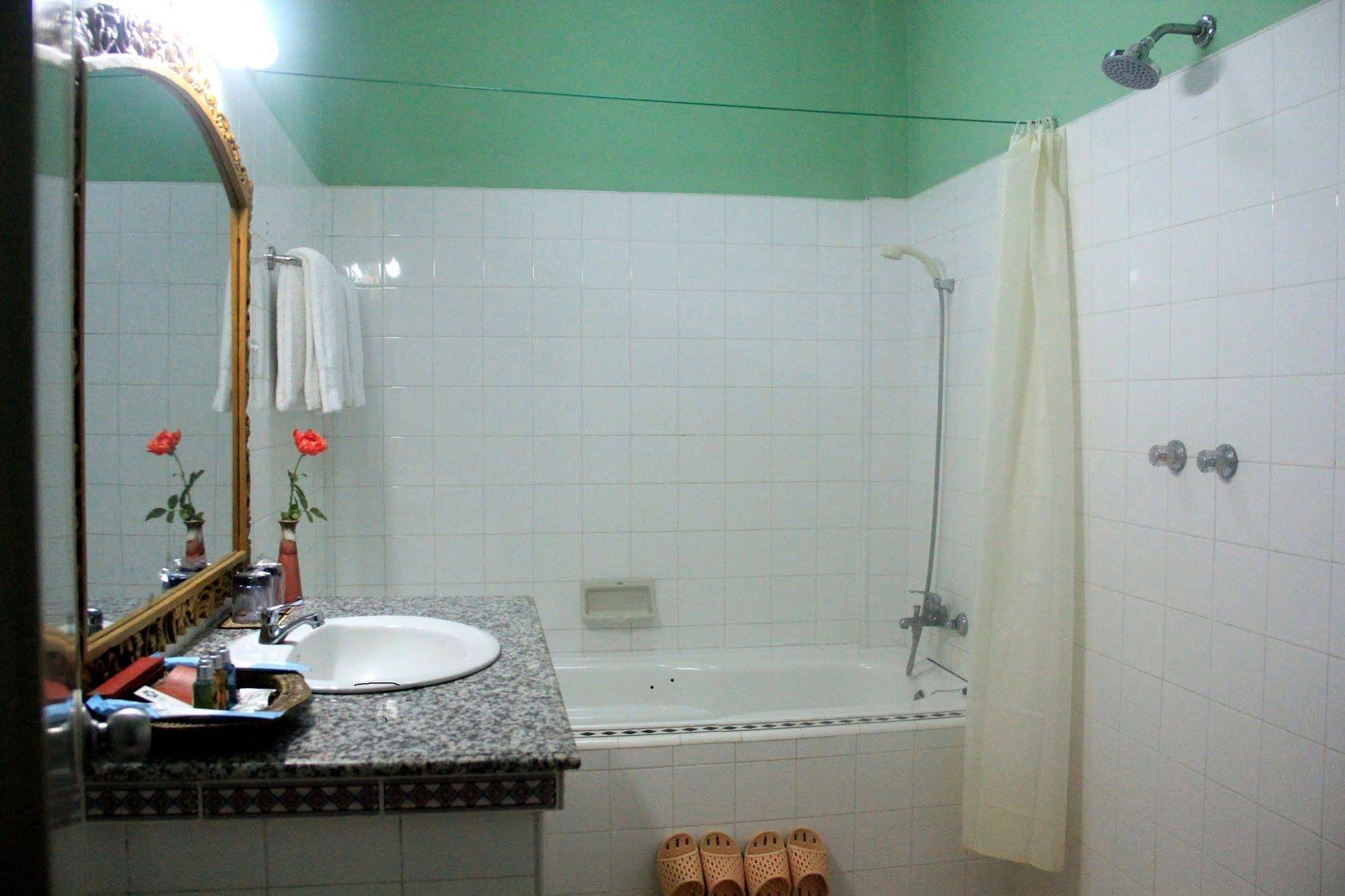 Bagan Umbra Hotel
