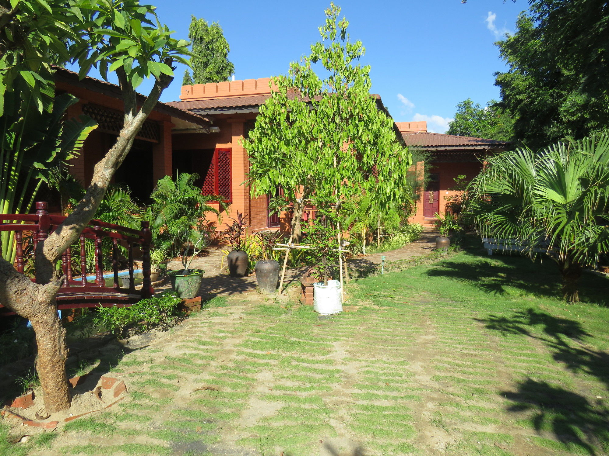 Yun Myo Thu Hotel