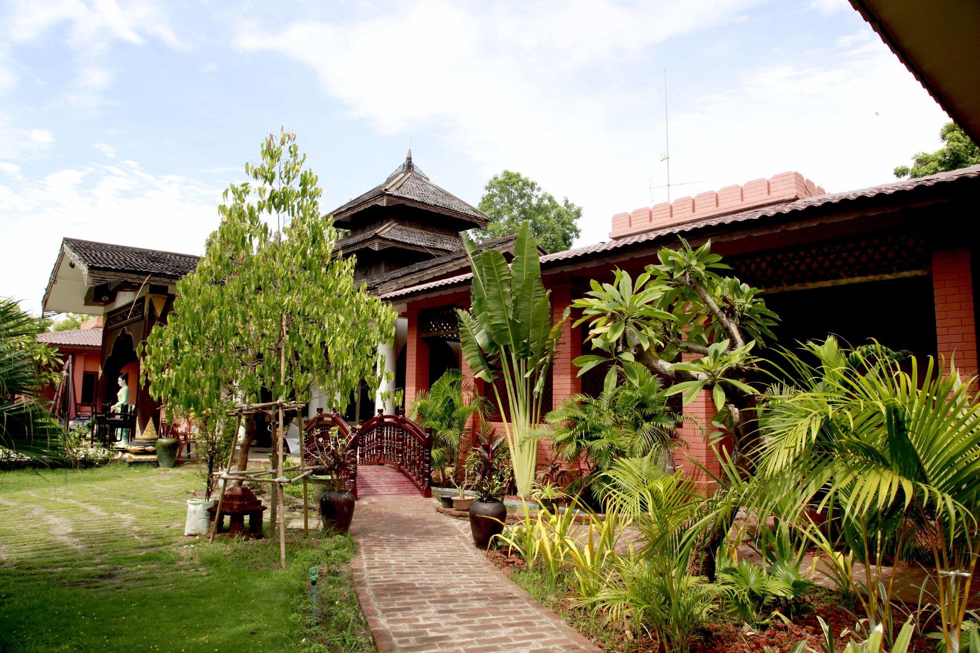 Yun Myo Thu Hotel