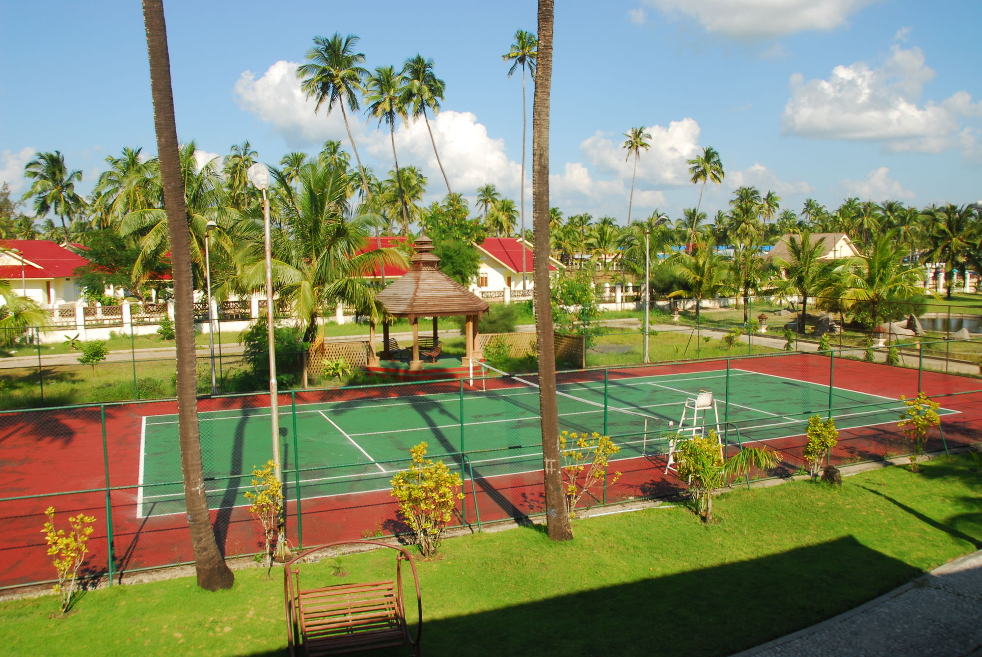Amazing Chaung Tha Resort