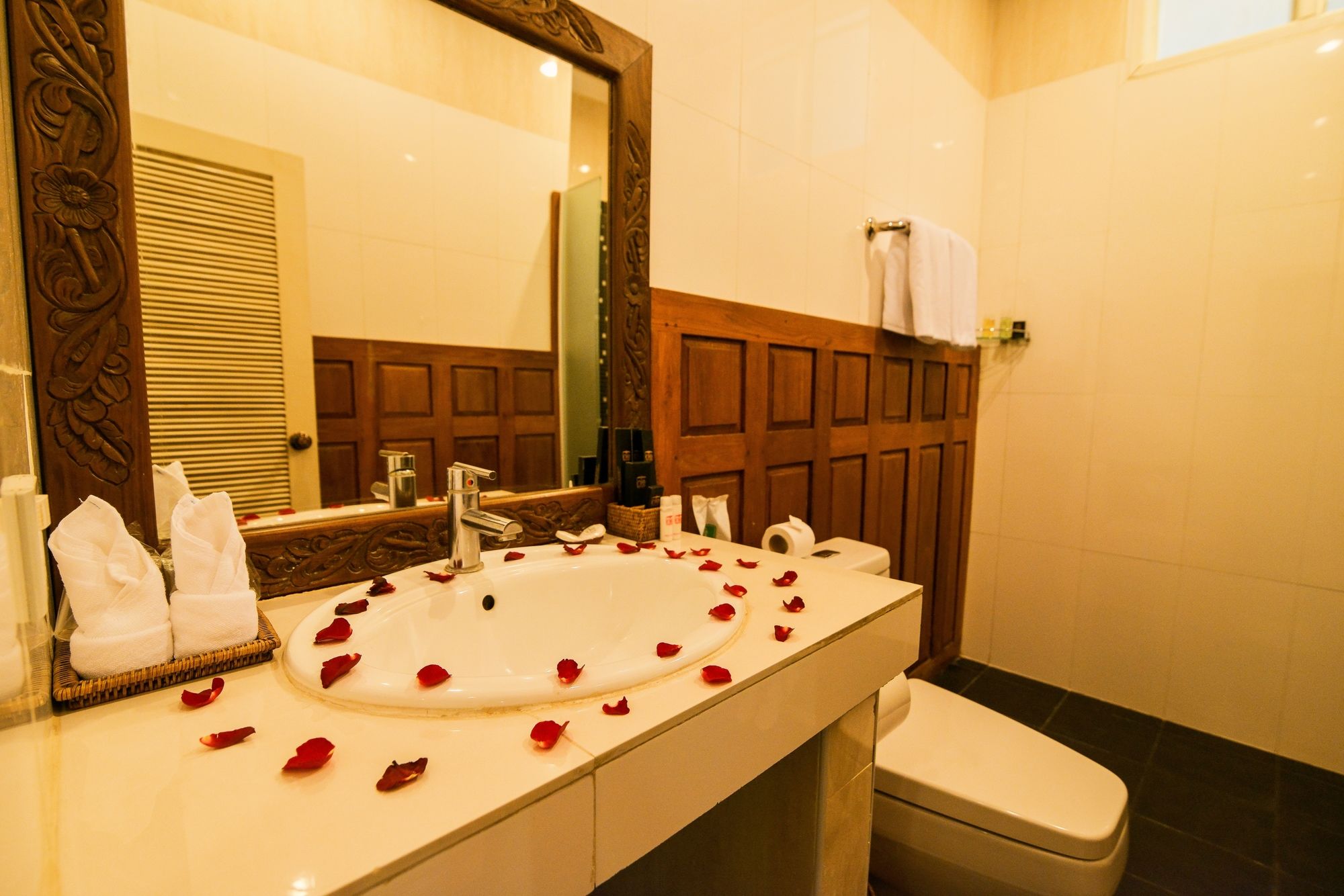 Inle Resort & Spa