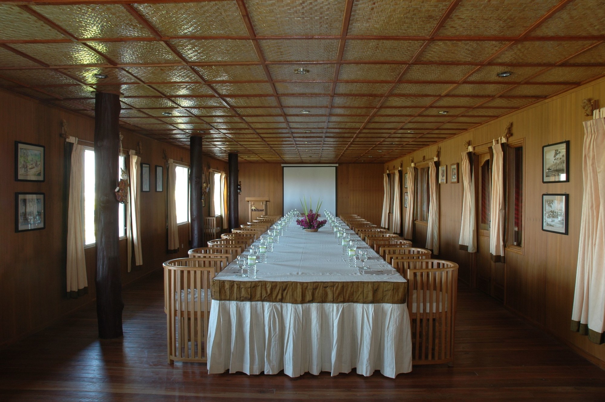 Inle Resort & Spa