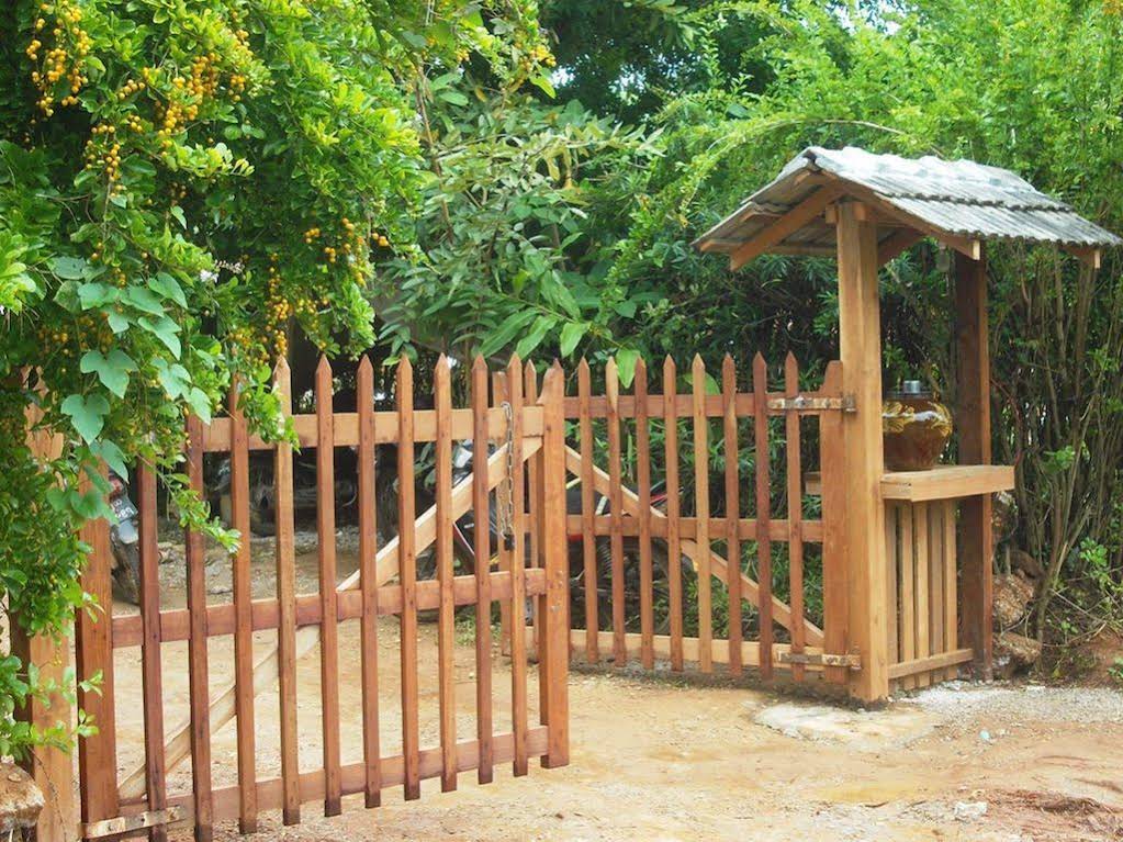 Thitaw Lay House B&B