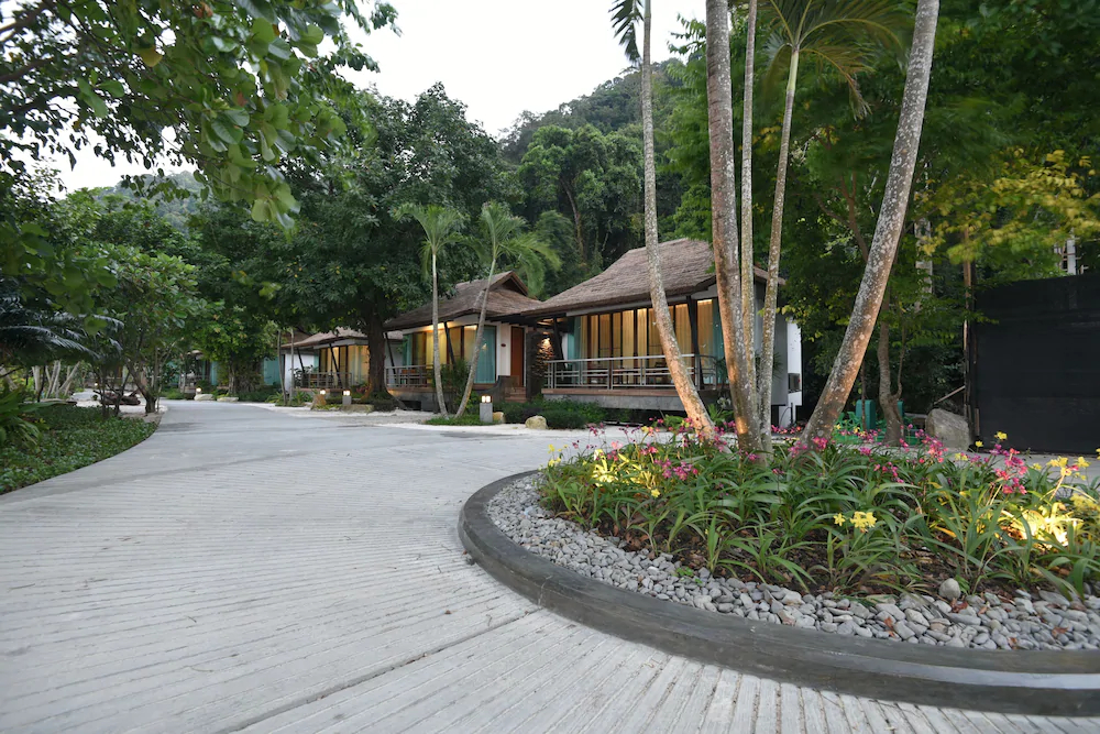 Victoria Cliff Nyaung Oo Phee Island